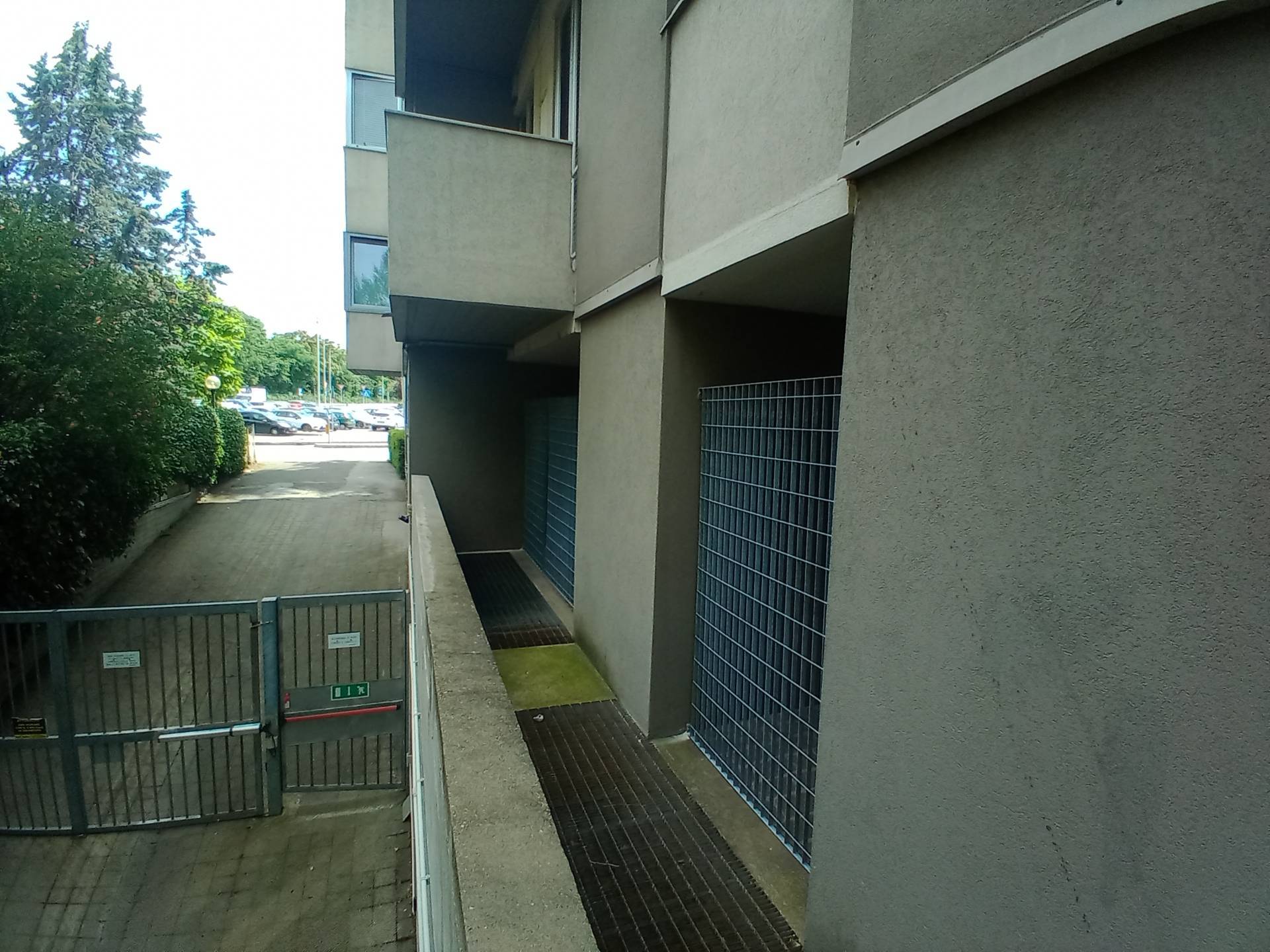 Magazzino in vendita a Bologna, Mazzini