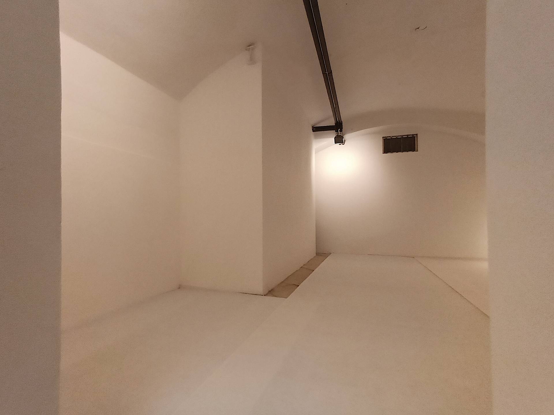 Magazzino in vendita a Bologna, Centro storico