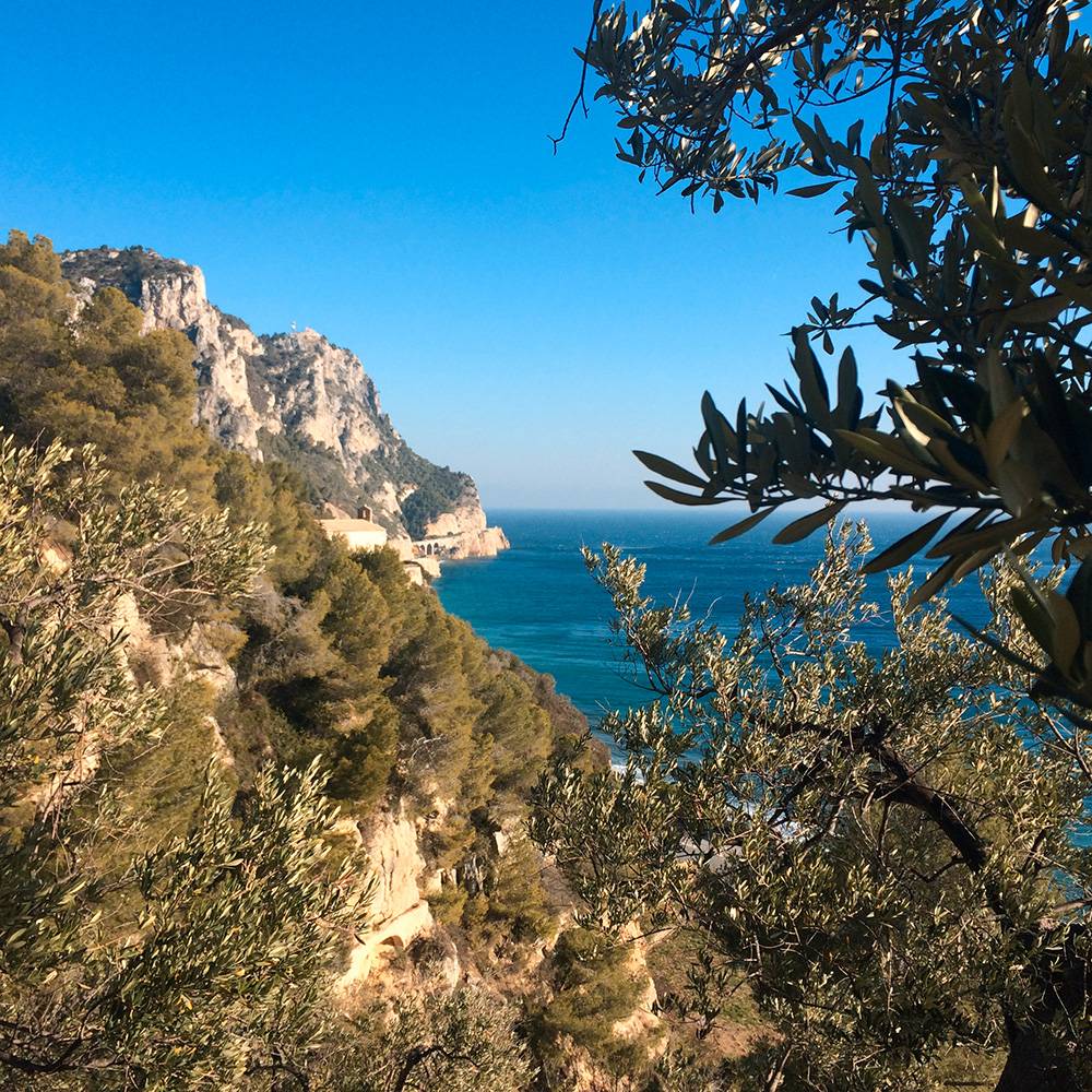 BOX/POSTO AUTO in vendita a Finale Ligure, Finalborgo