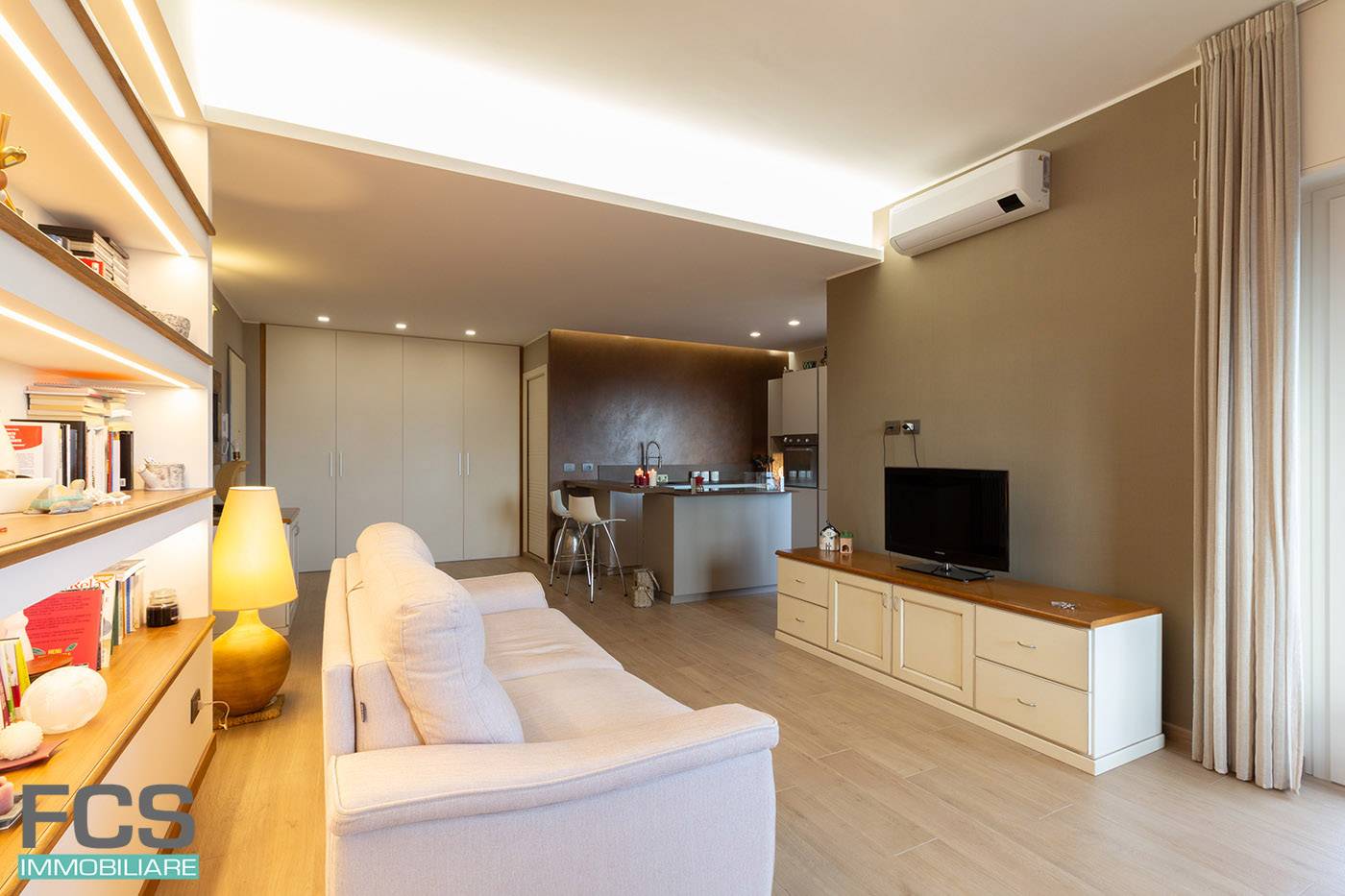 Appartamento in vendita a Finale Ligure, Finale Marina