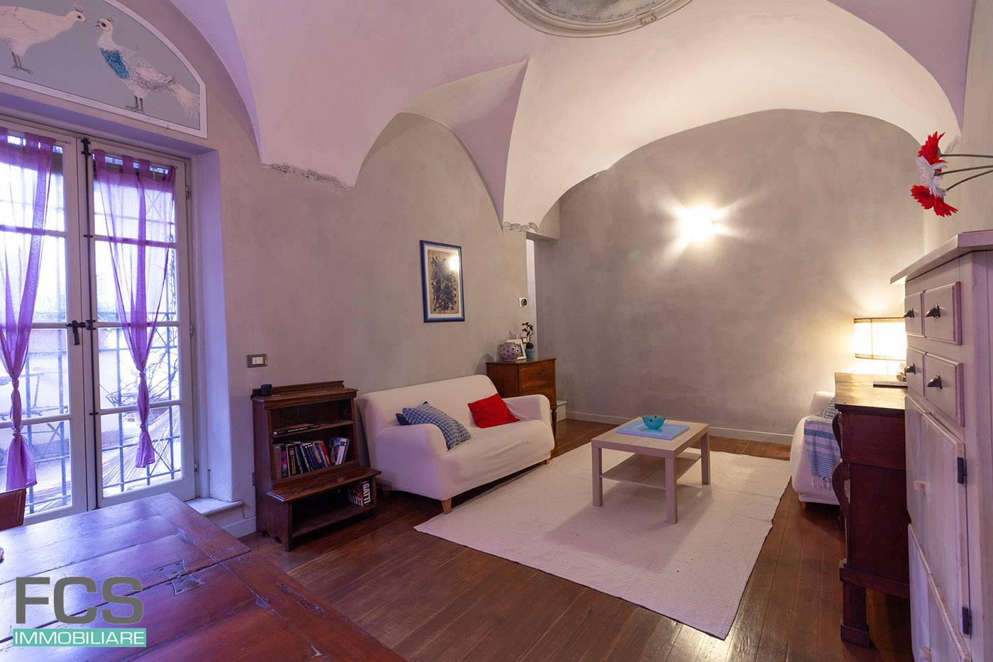 Appartamento in vendita a Finale Ligure, Finalborgo