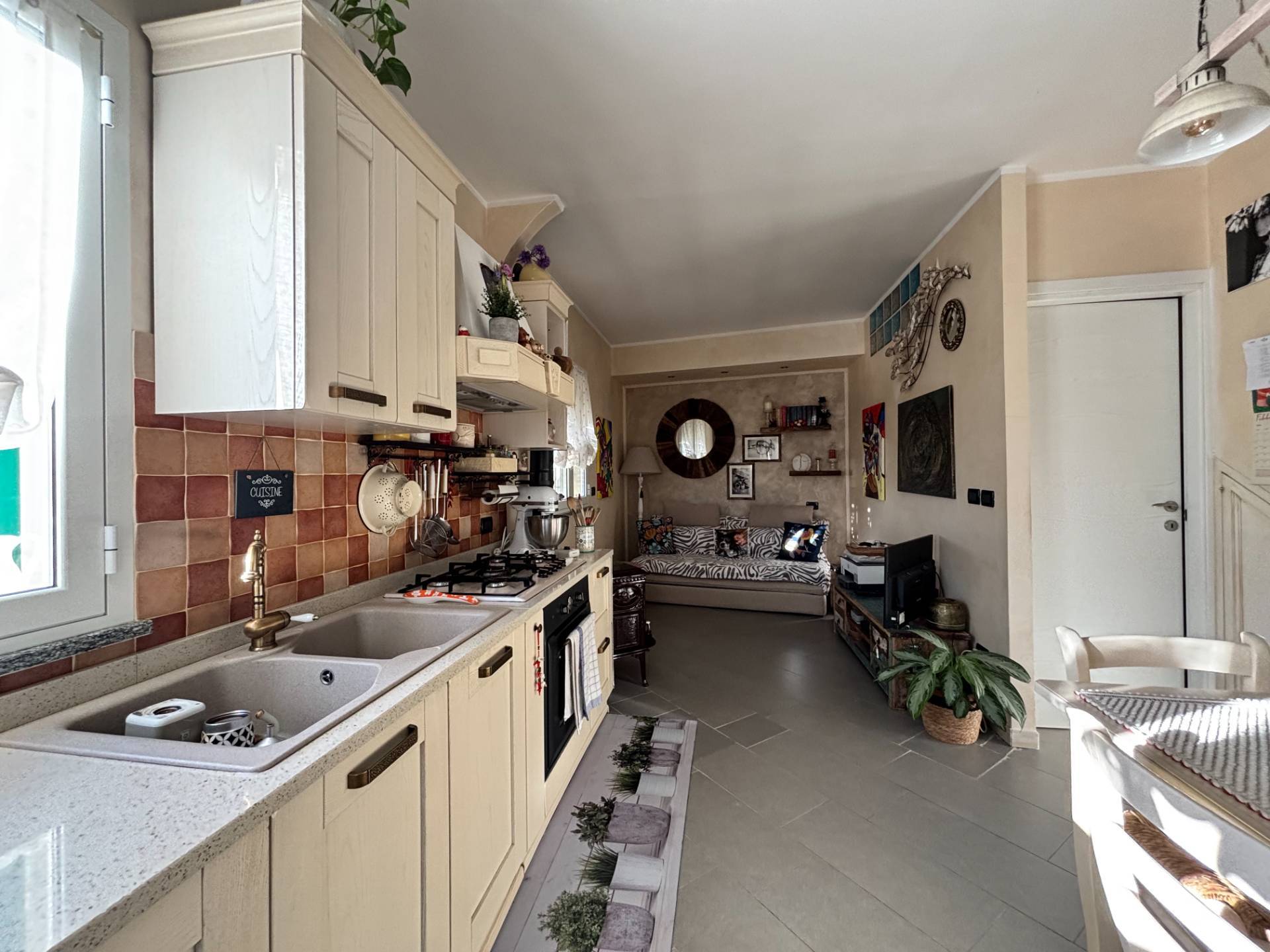 PORZIONE DI CASA in vendita a Pietra Ligure, Ranzi