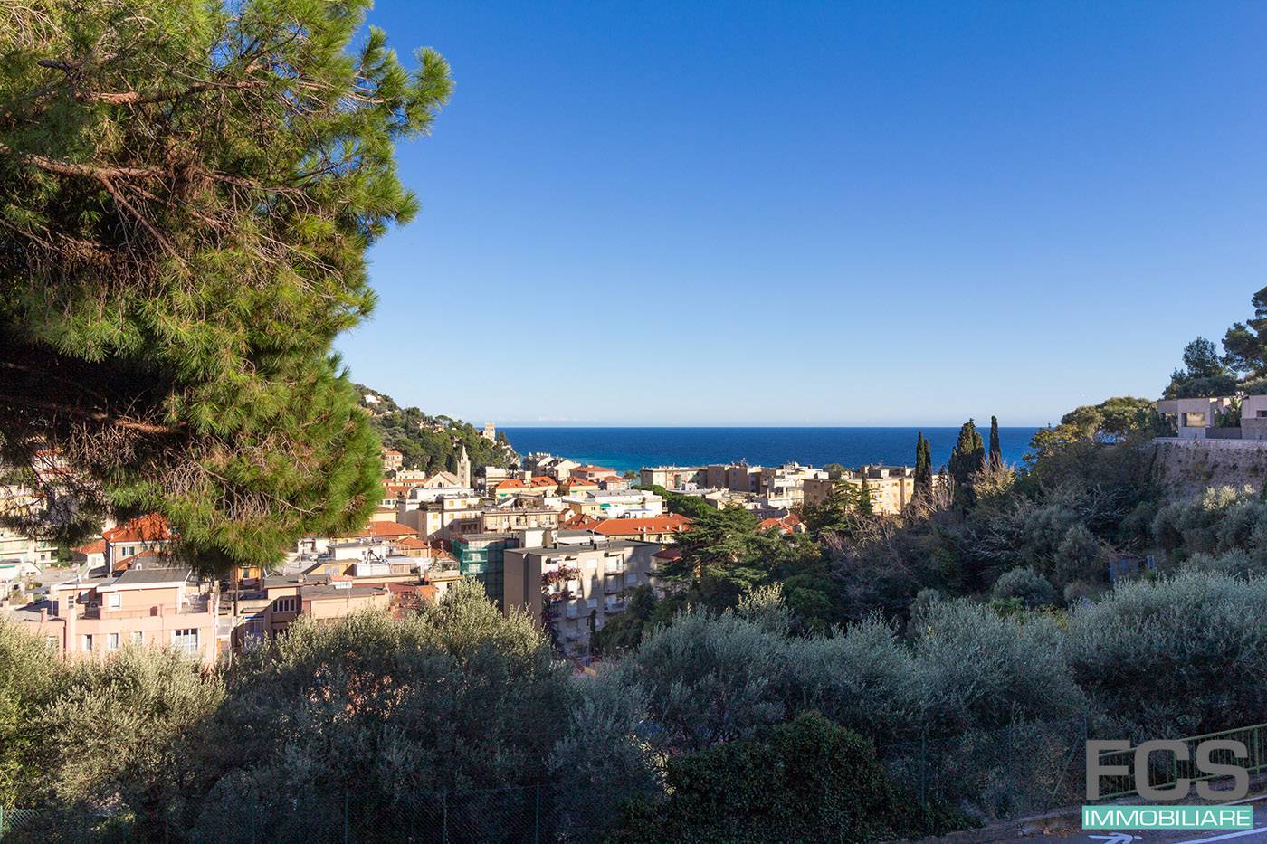 Box o garage in vendita a Finale Ligure, Finale Marina