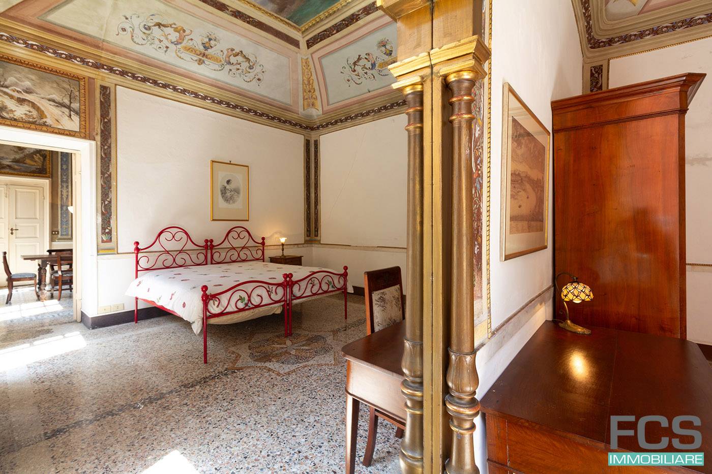 Appartamento in vendita a Finale Ligure, Finalborgo