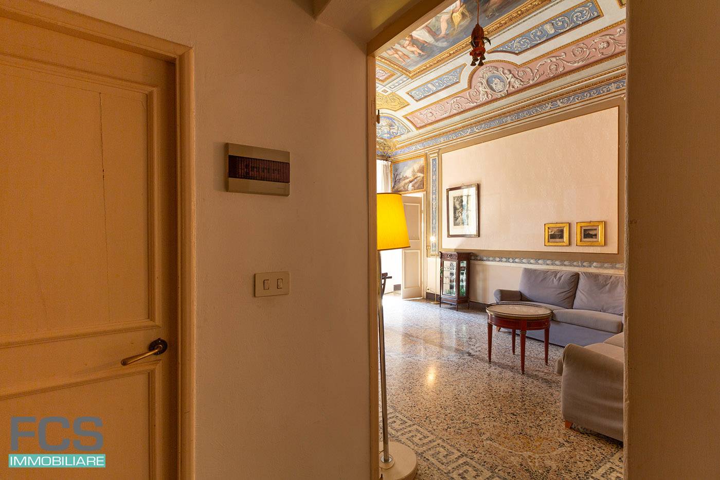 Appartamento in vendita a Finale Ligure, Finalborgo