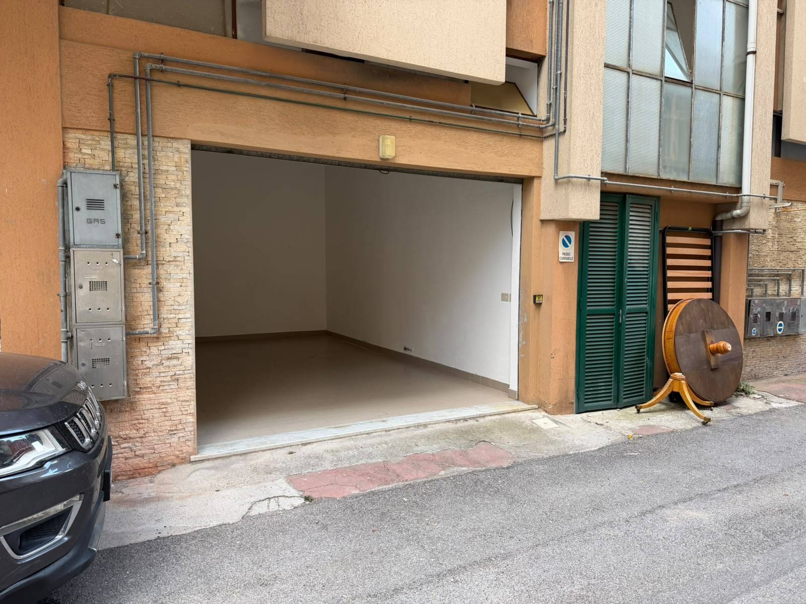 Box o garage in vendita a Finale Ligure, Finale Pia