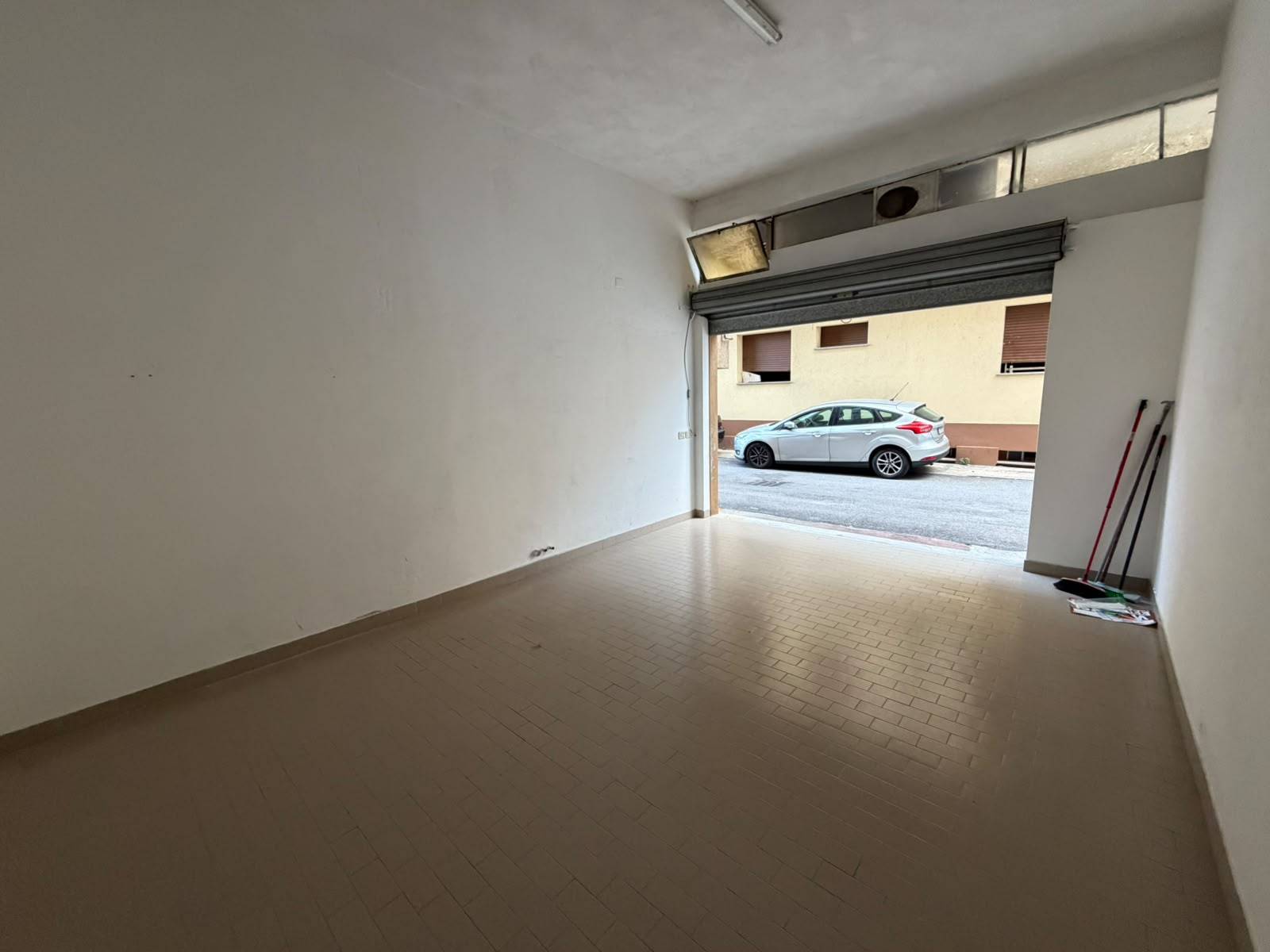 Box o garage in vendita a Finale Ligure, Finale Pia