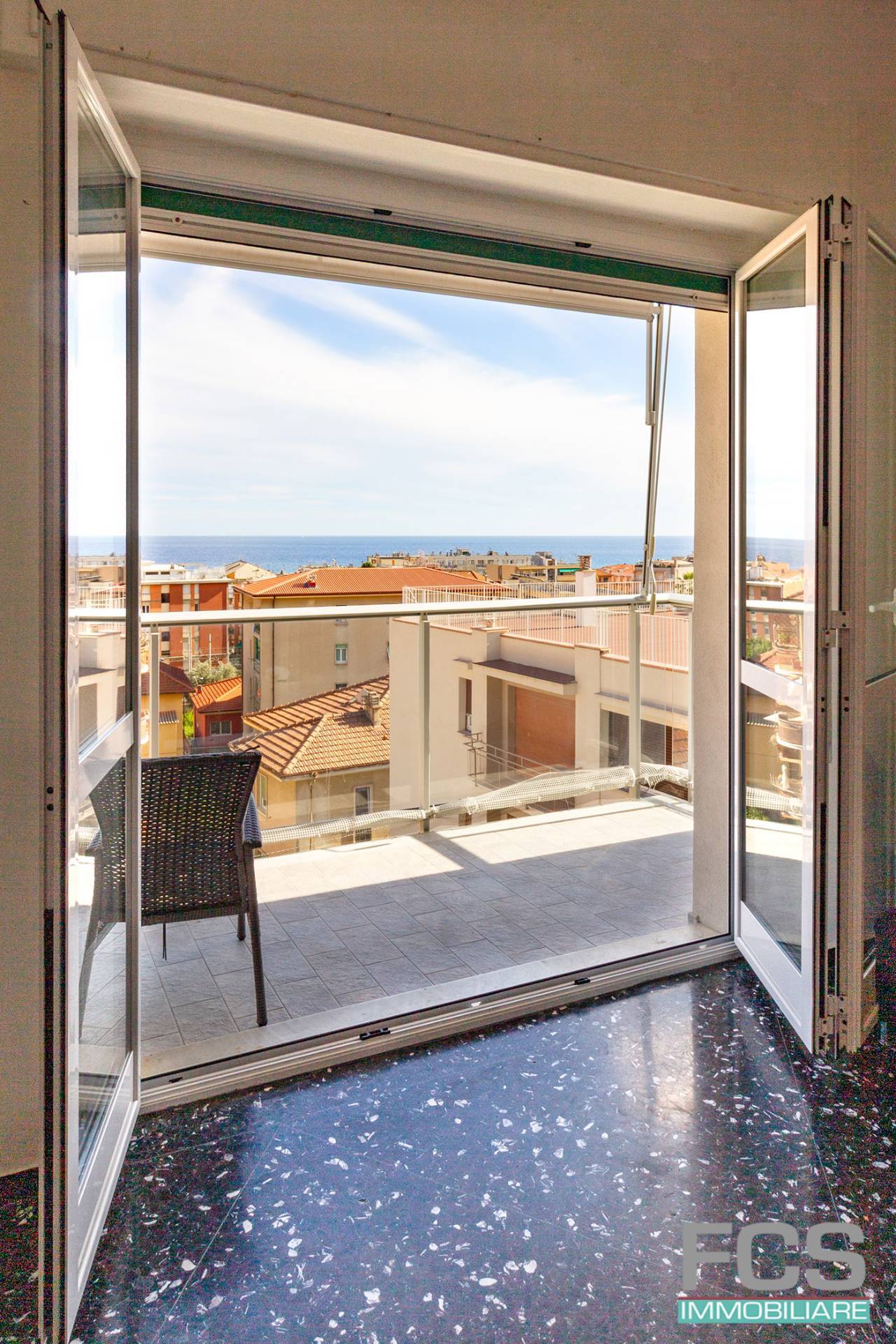 Appartamento in vendita a Finale Ligure, Finale Marina