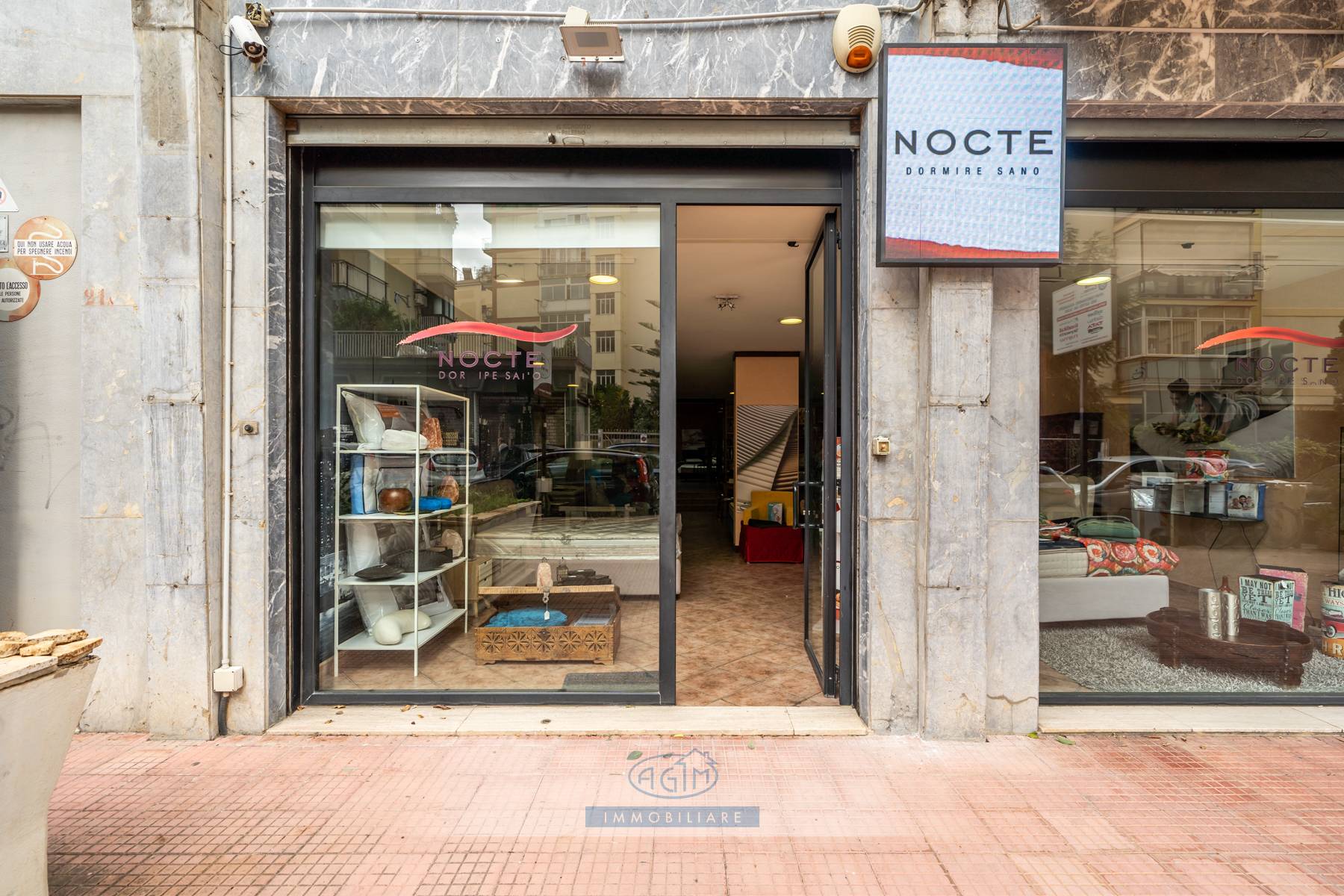 Locale commerciale in affitto a Palermo