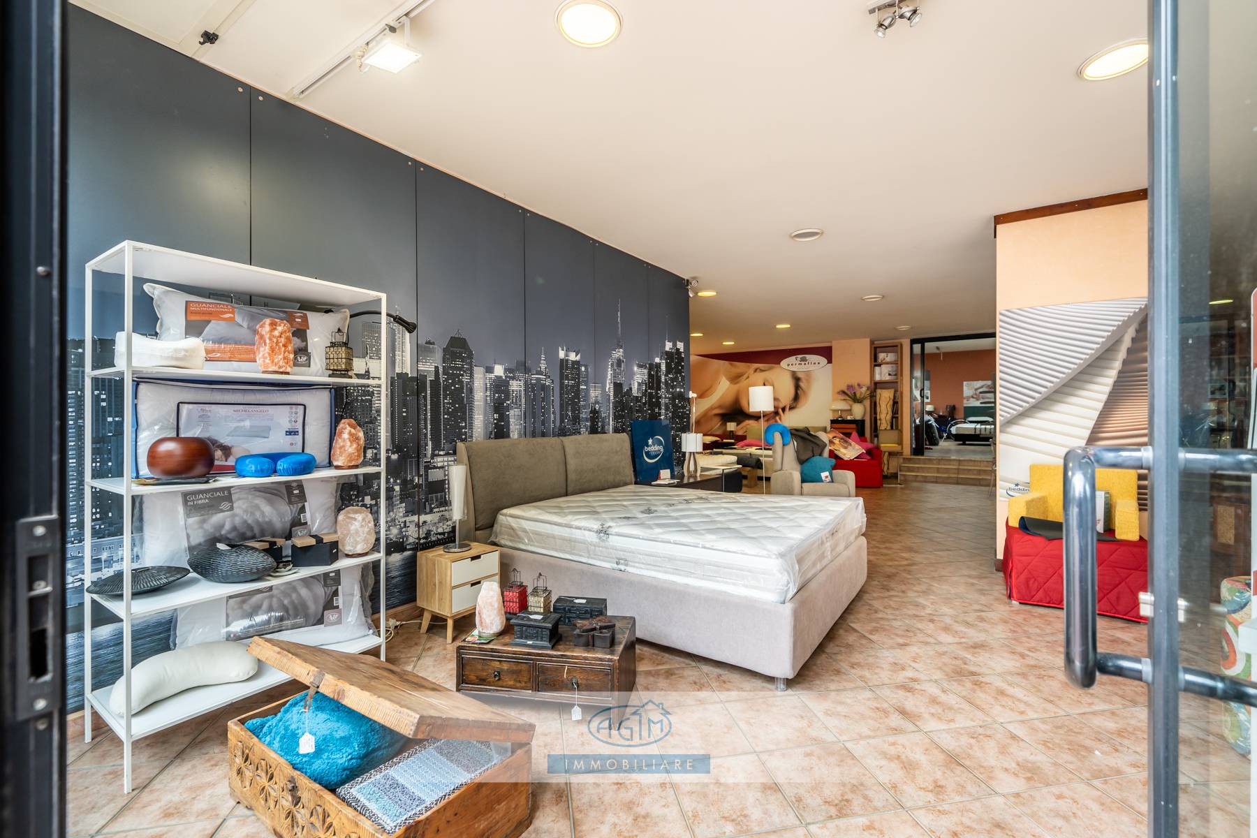 Locale commerciale in affitto a Palermo