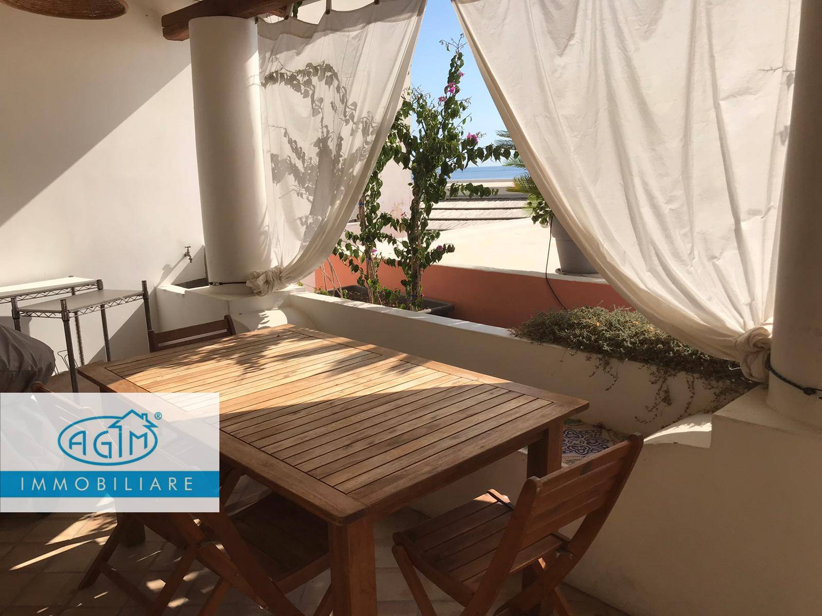 Casa Indipendente in vendita a Santa Marina Salina