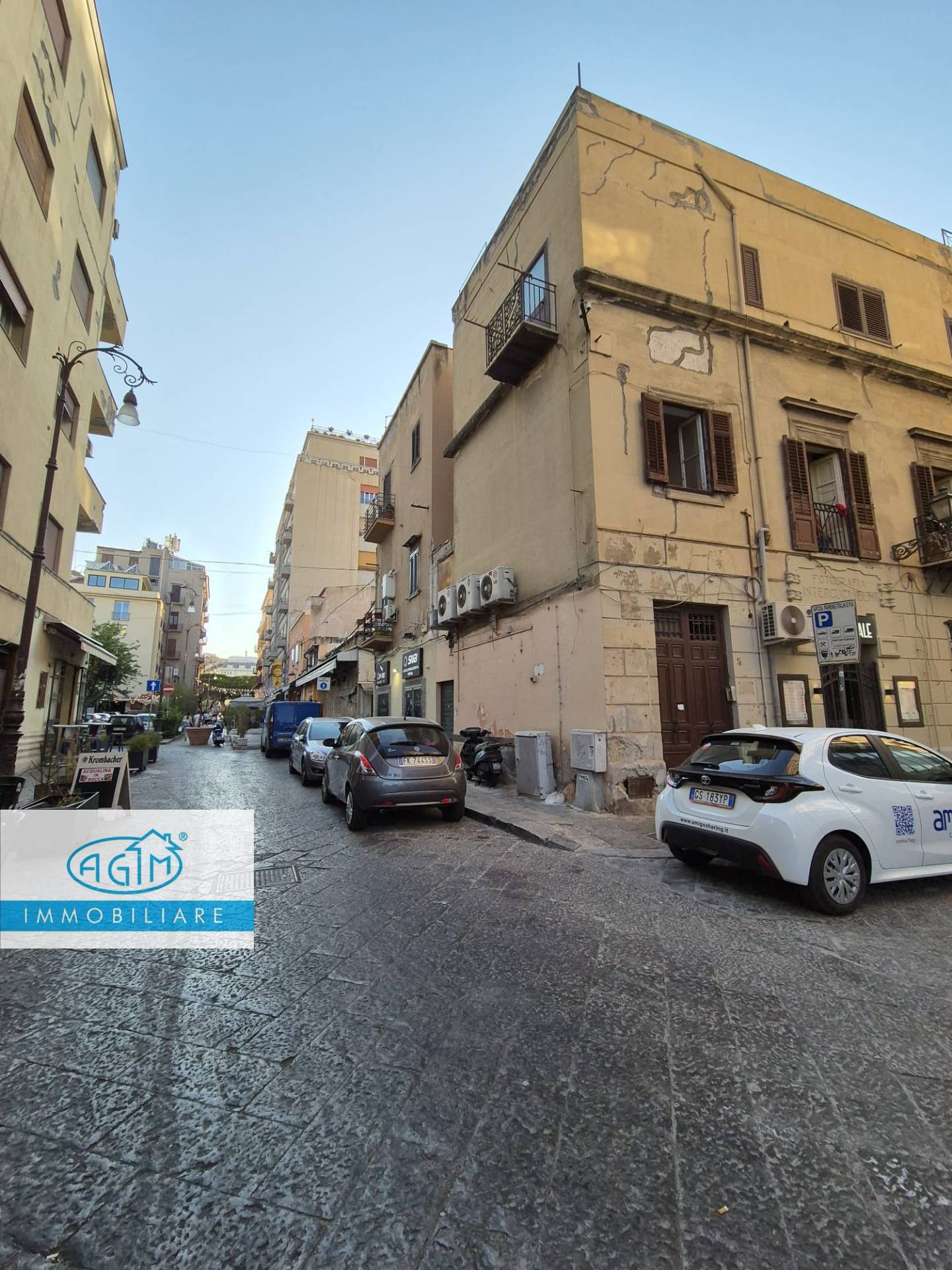 Locale commerciale in vendita a Palermo, Centro Storico