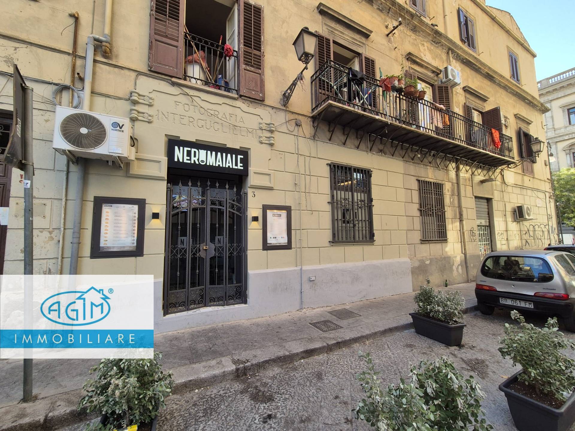 Locale commerciale in vendita a Palermo, Centro Storico