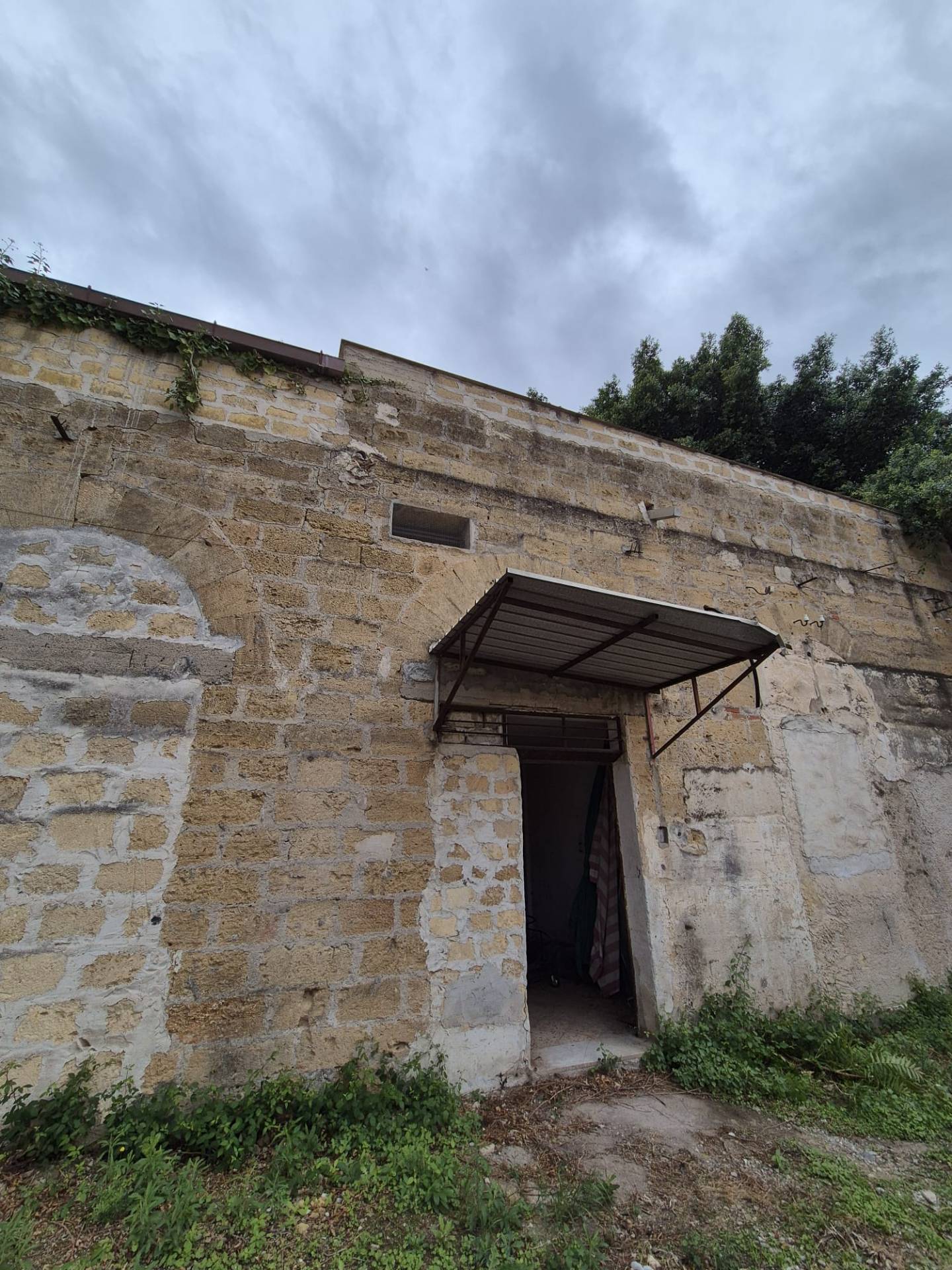 Capannone in vendita a Palermo