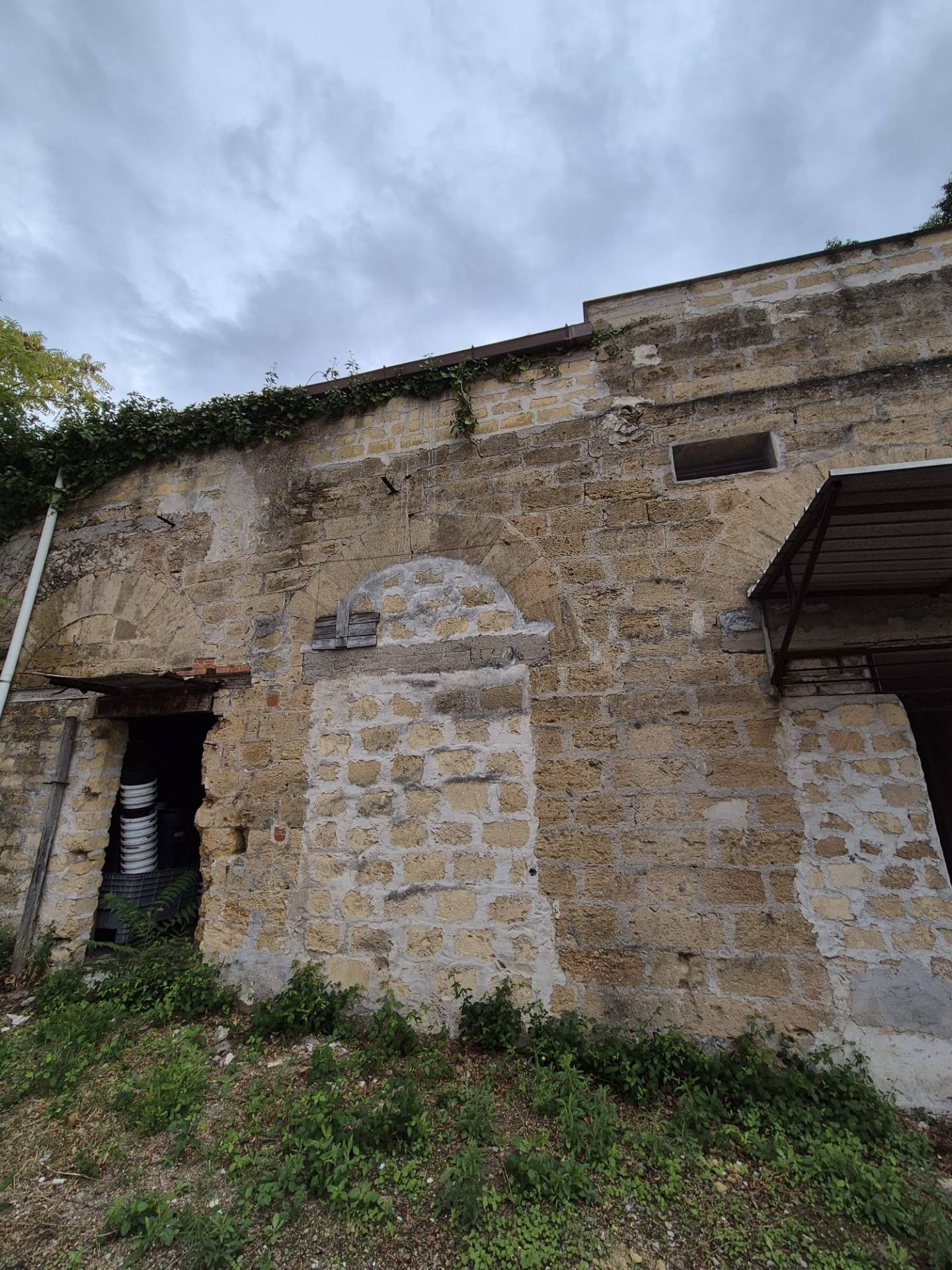 Capannone in vendita a Palermo