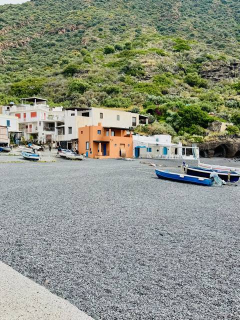 Casa Indipendente in vendita a Leni, Rinella