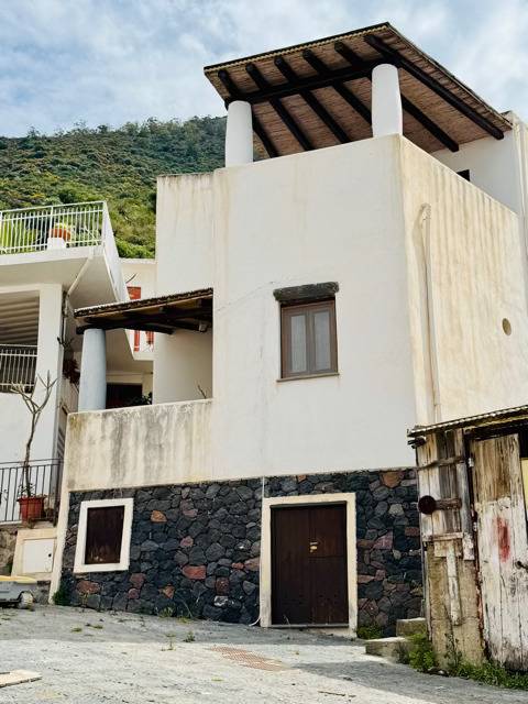 Casa Indipendente in vendita a Leni, Rinella