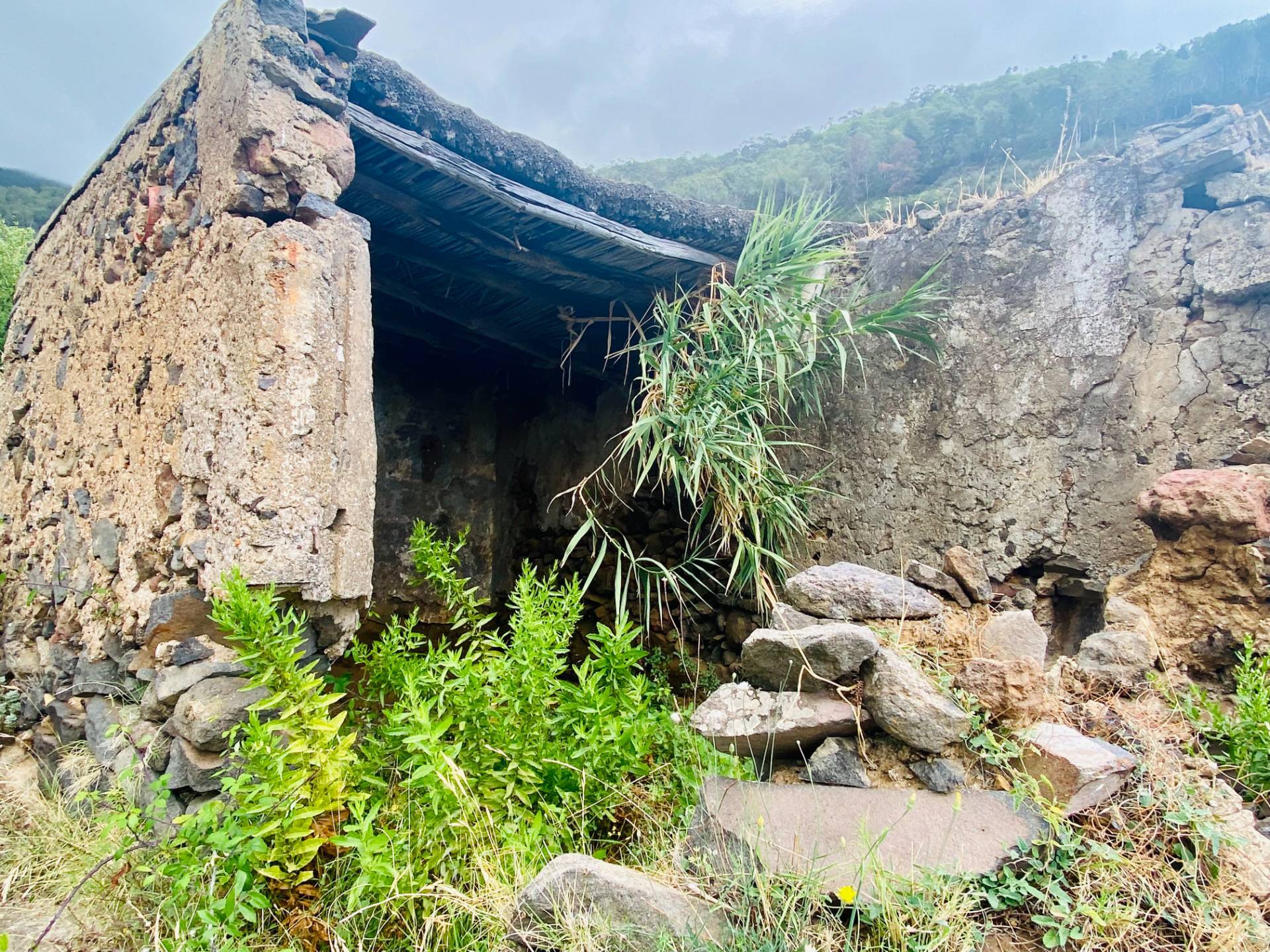 Rudere in vendita a Leni