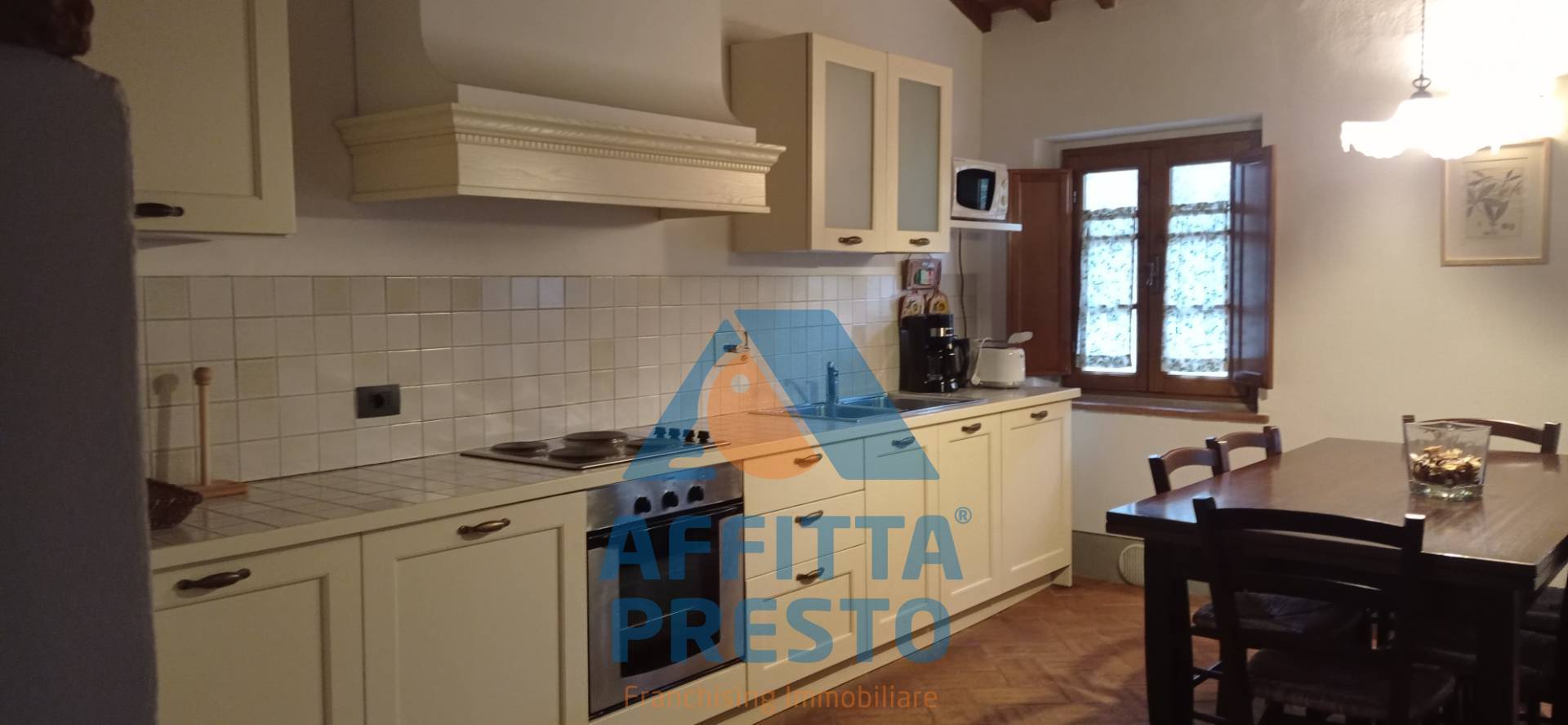 Casa indipendente arredata in affitto a Empoli