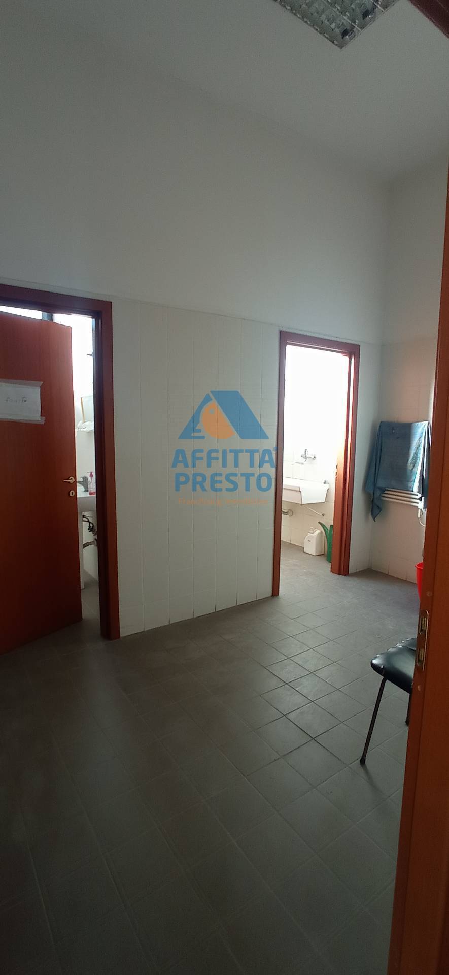 Deposito in affitto a Piombino