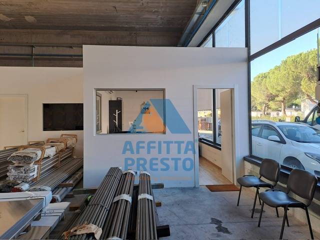 Fondo Artigianale in affitto a Capraia e Limite, Limite sull'Arno