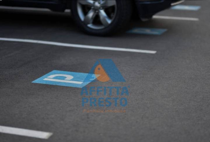 Posto Auto in affitto a Empoli, Centro