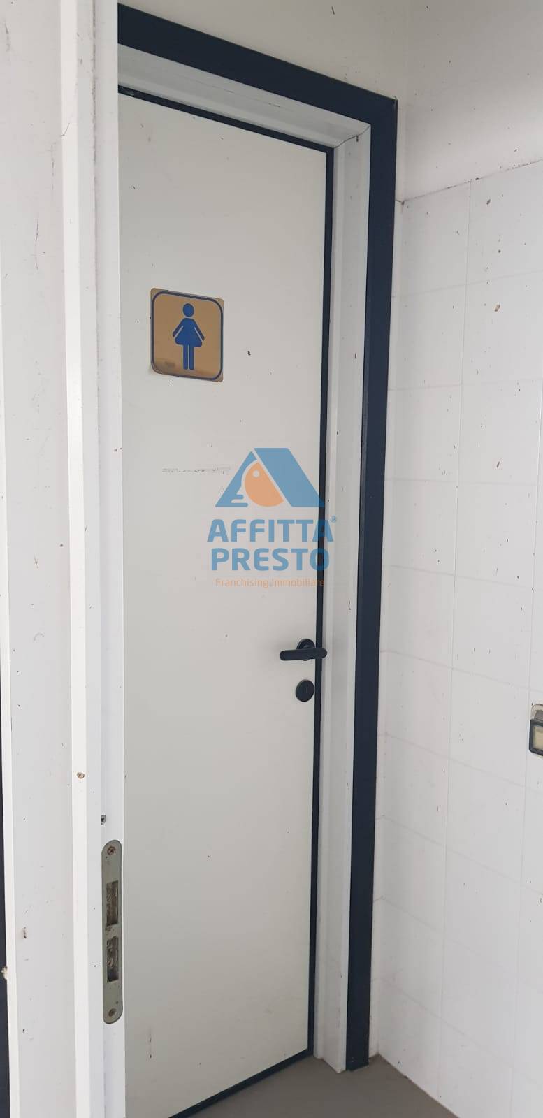 Capannone in affitto a Vinci, Streda