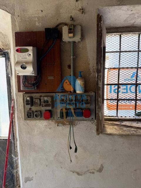 Box o garage in vendita a Castelfiorentino