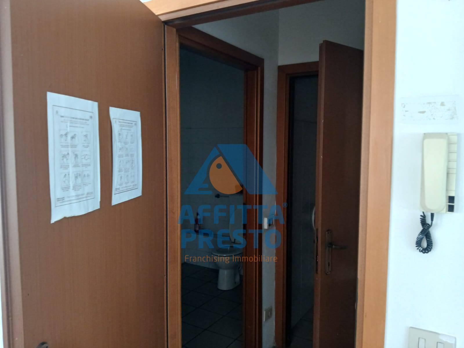 Fondo Artigianale in vendita a Capraia e Limite