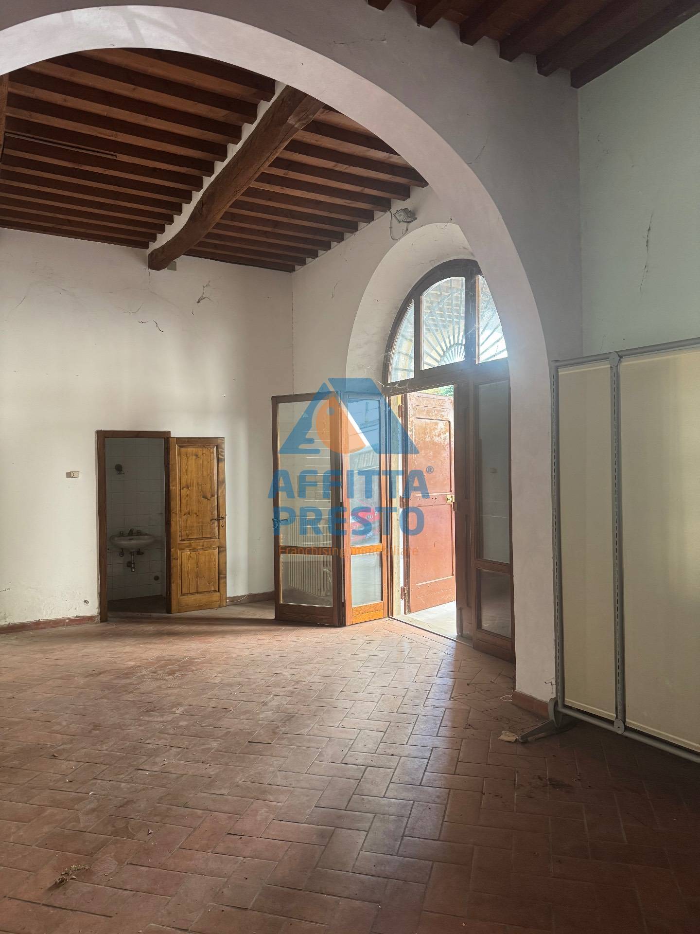 Fondo Commerciale in affitto a Fucecchio