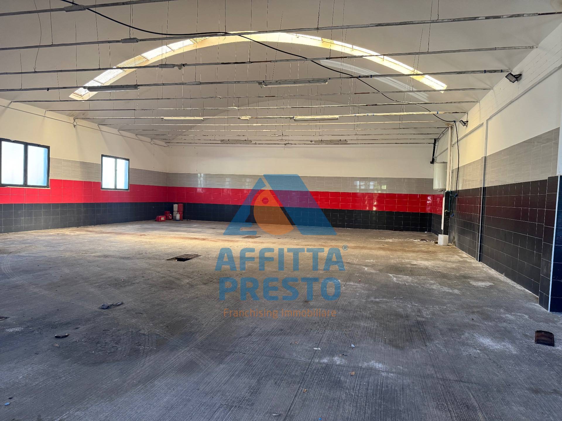 Capannone in affitto a Santa Croce sull'Arno