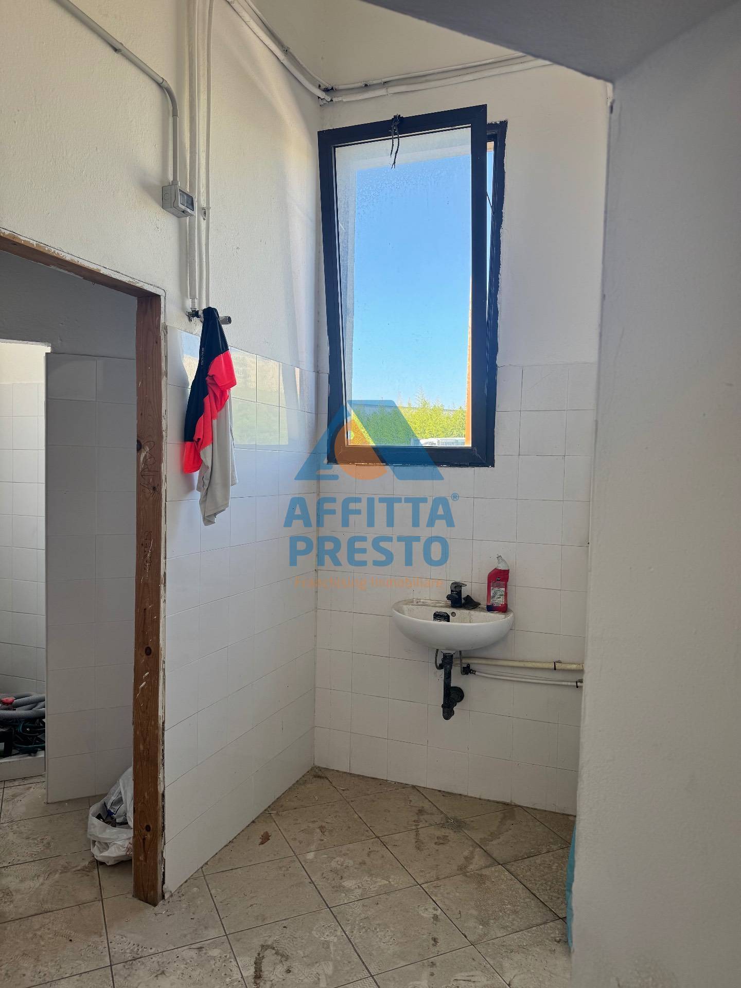 Capannone in affitto a Santa Croce sull'Arno