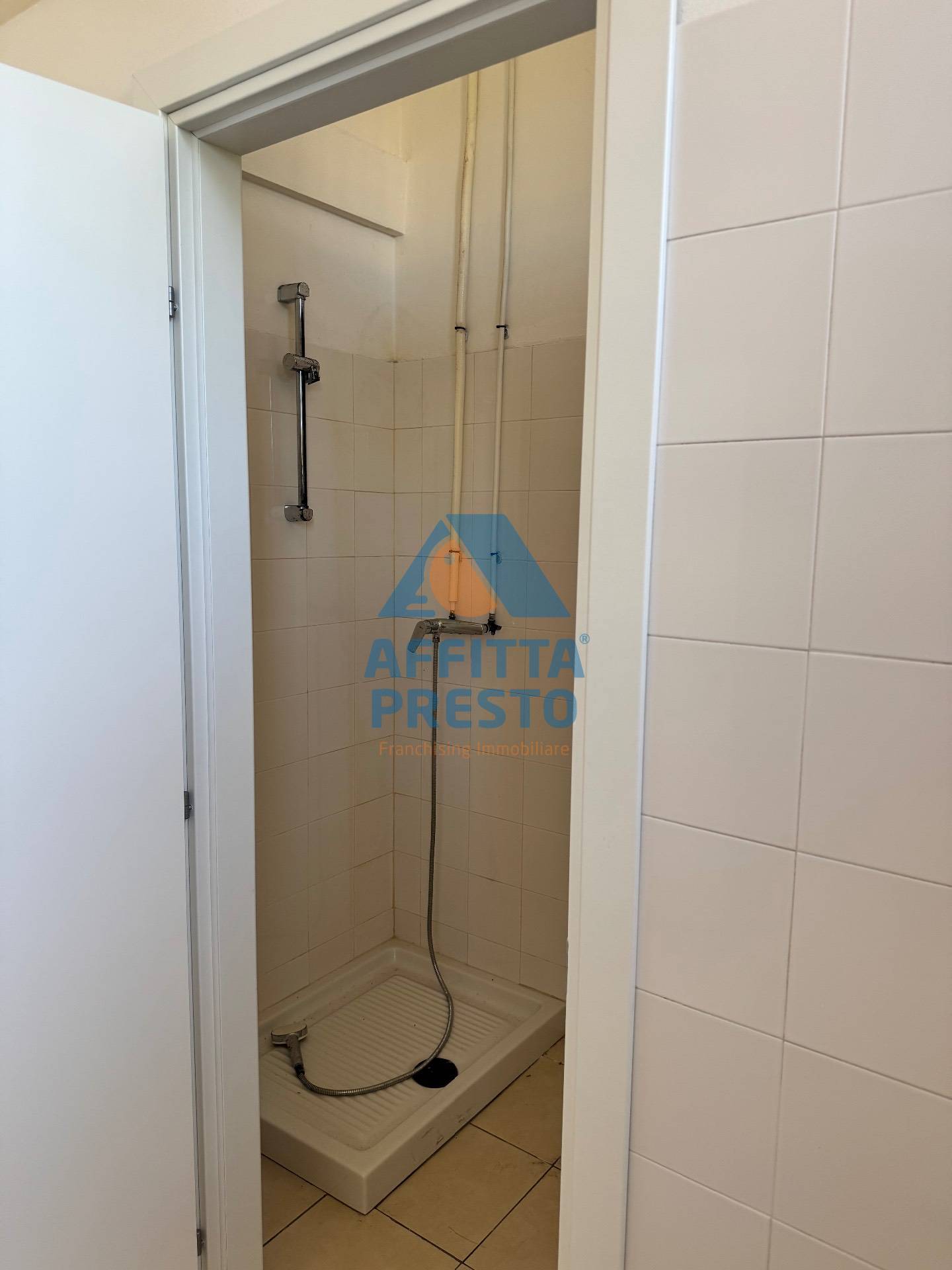 Capannone in affitto a Santa Croce sull'Arno