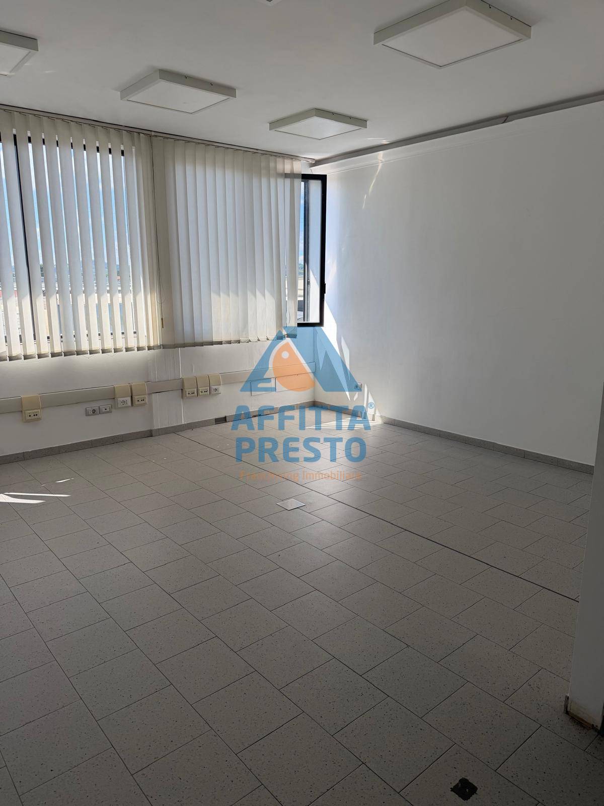 Ufficio in affitto a Empoli, Terrafino