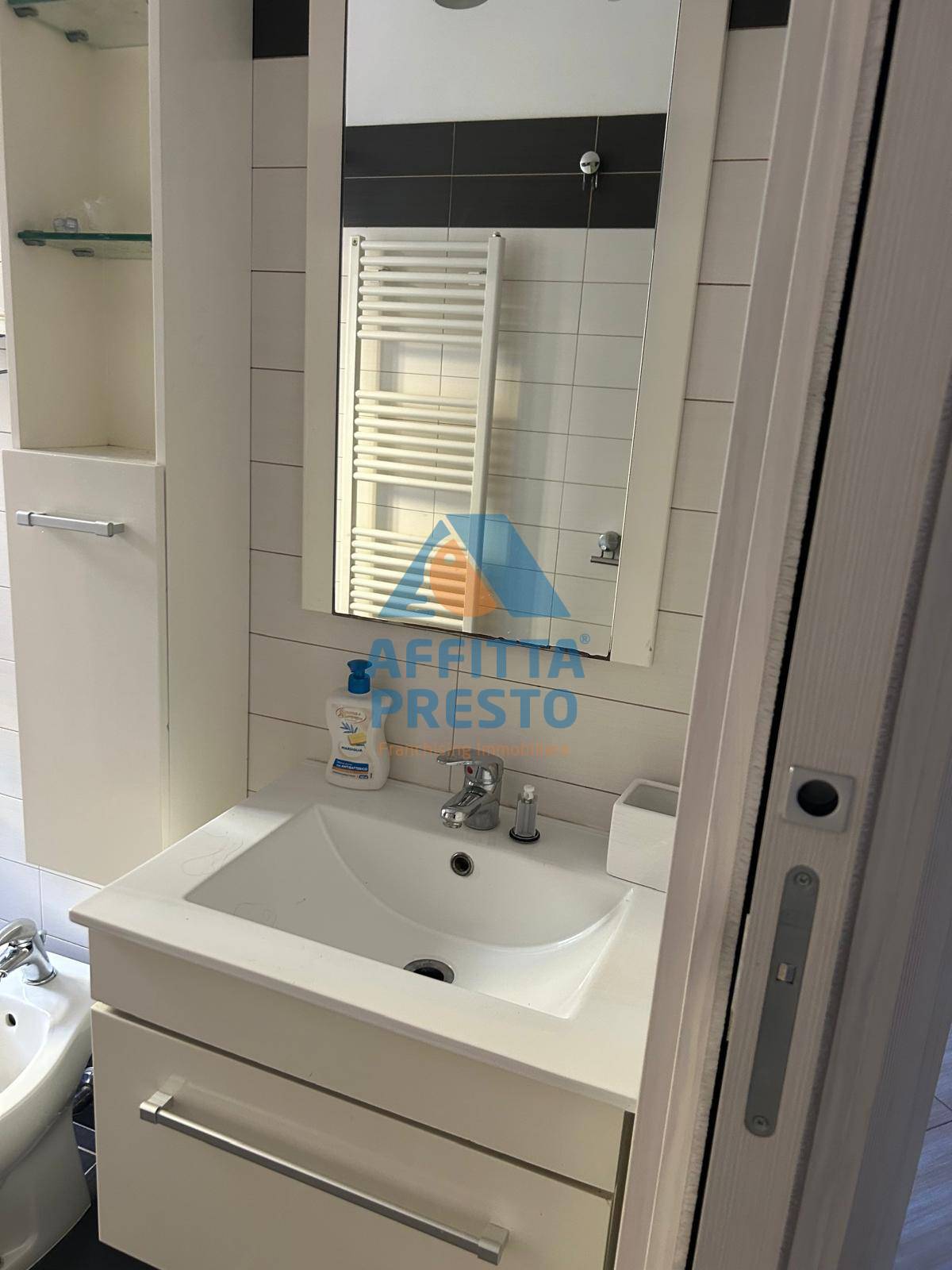 Appartamento in affitto a Capraia e Limite, Limite sull'Arno