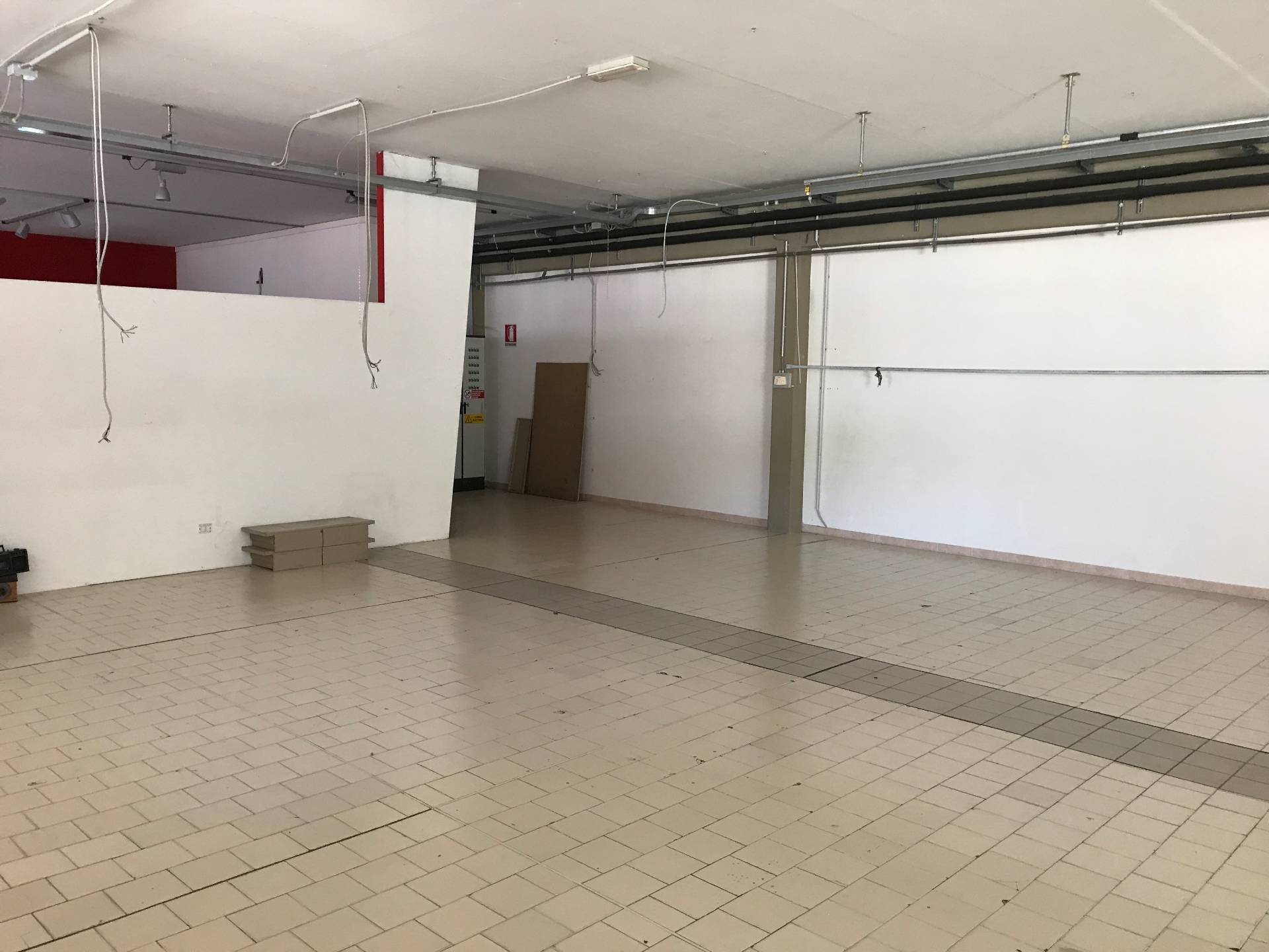 Laboratorio Artigianale in affitto a Empoli