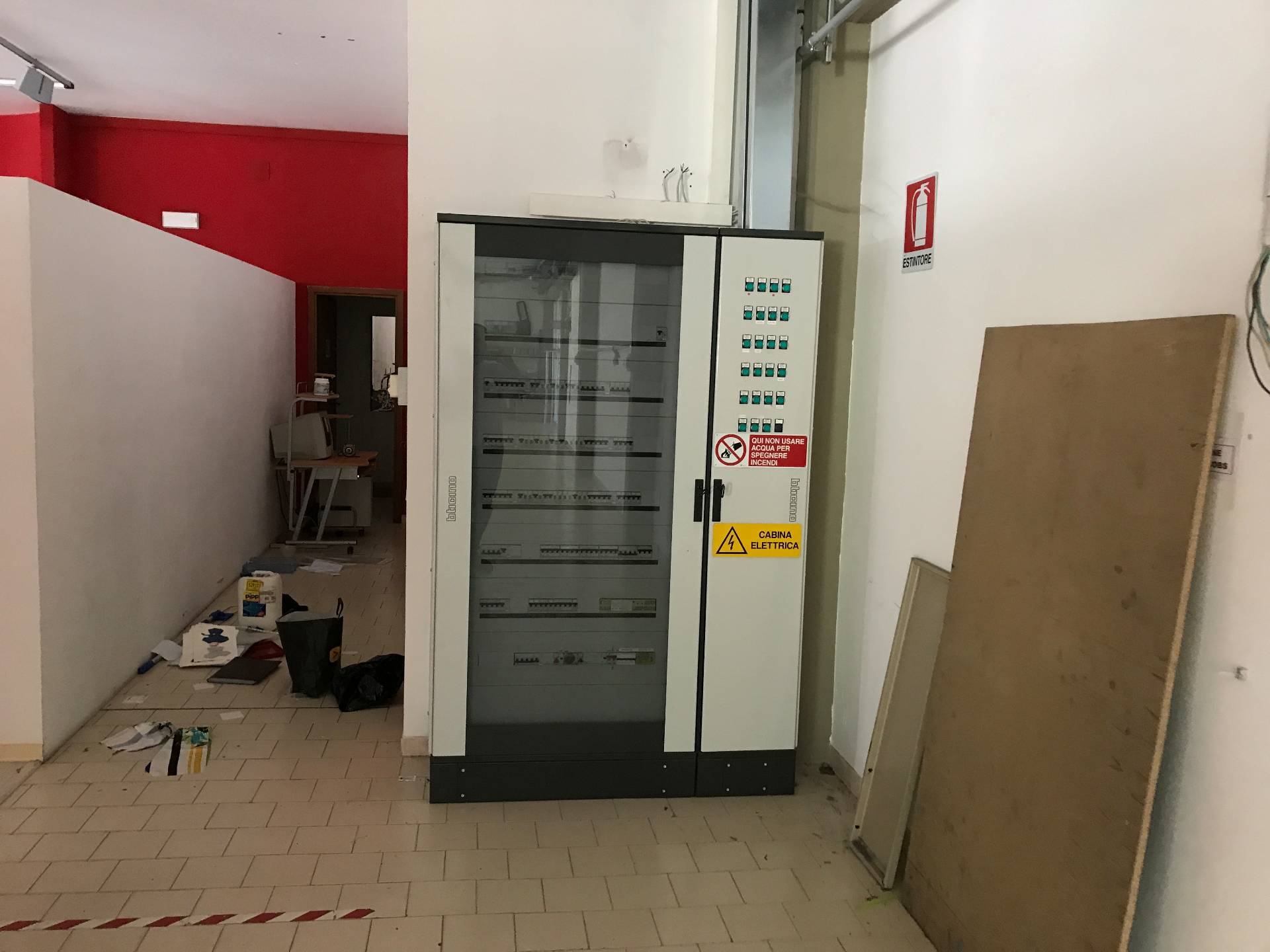 Laboratorio Artigianale in affitto a Empoli