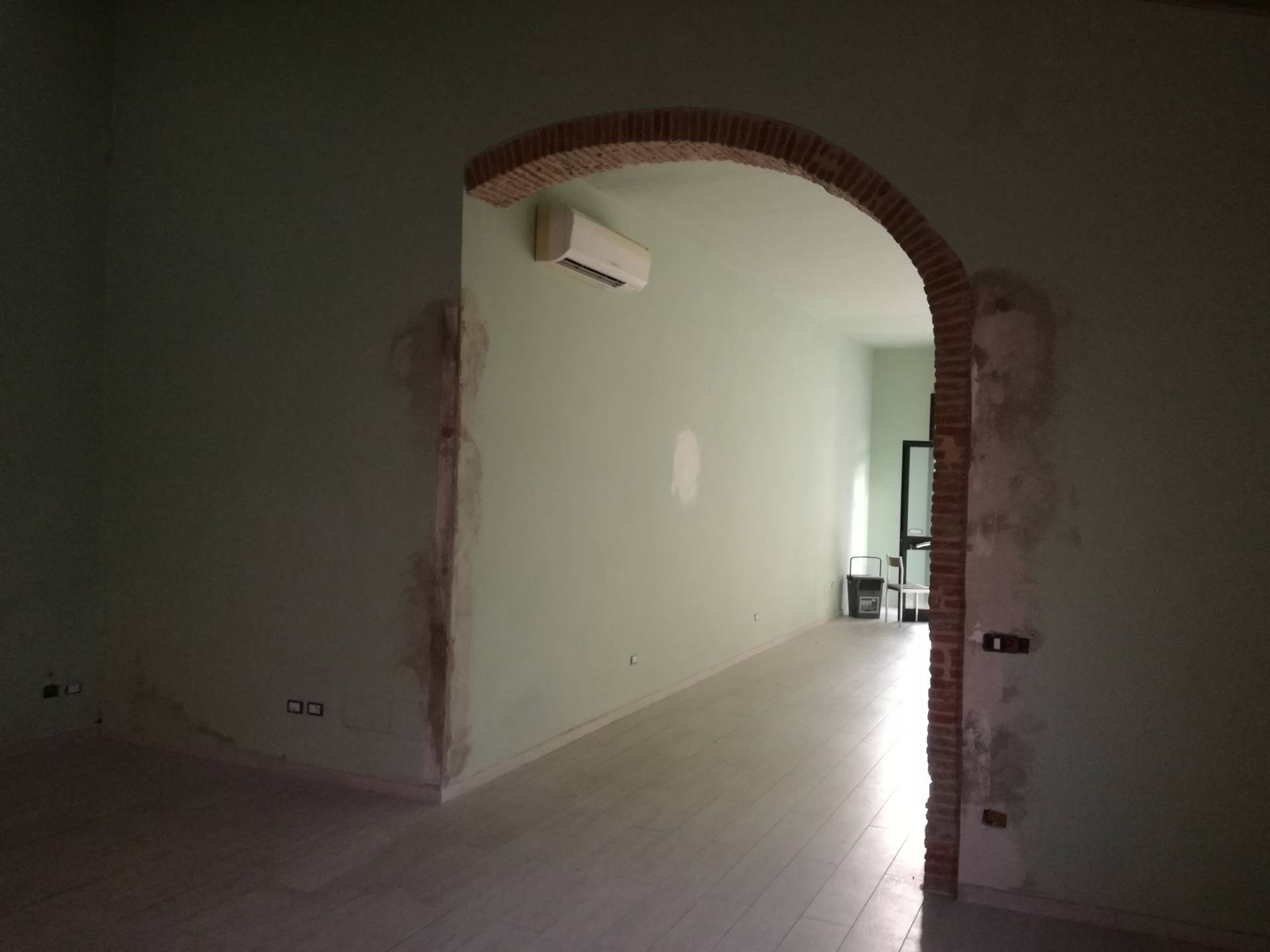 Fondo Commerciale in affitto a Montelupo Fiorentino