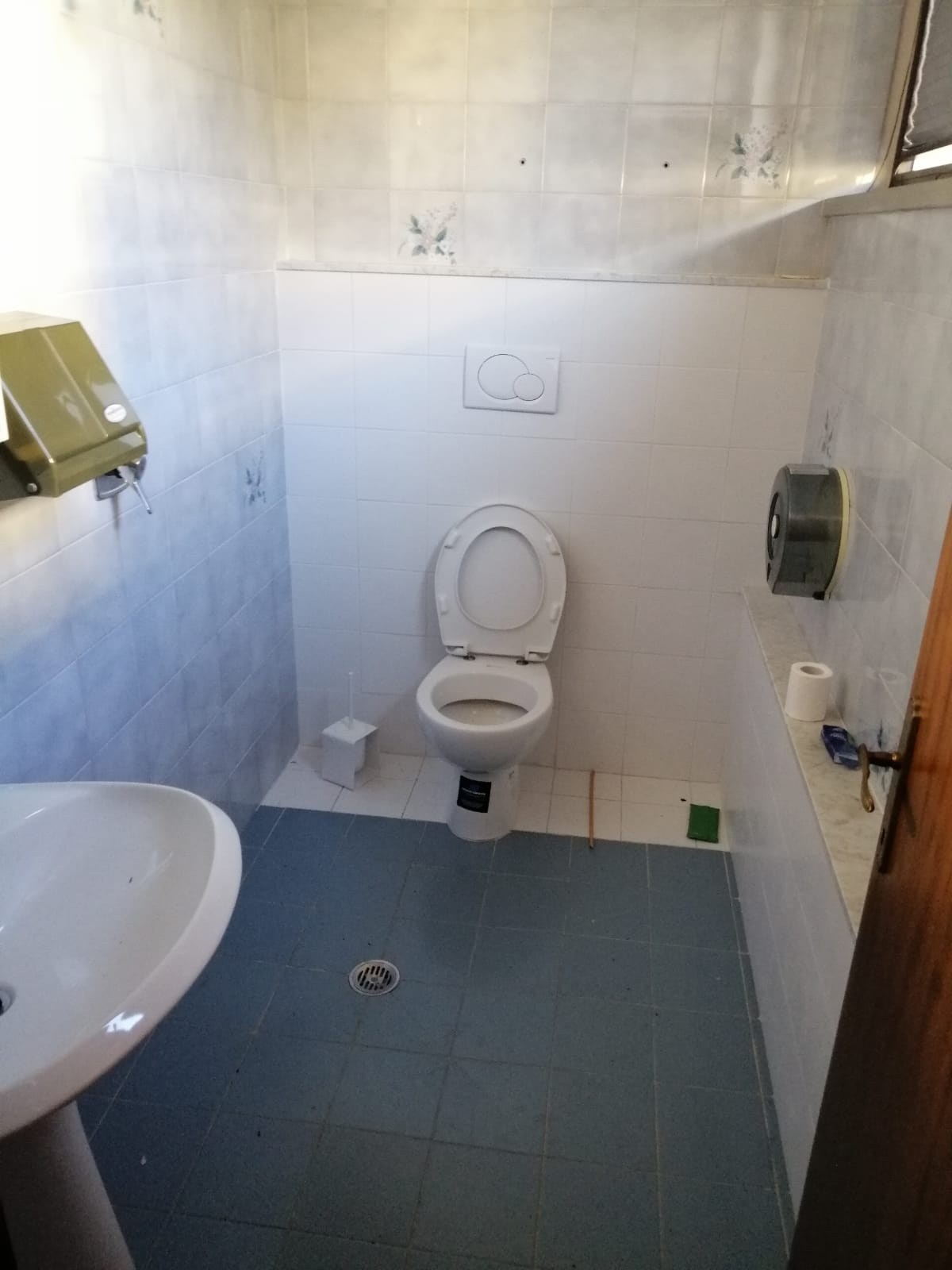 Fondo Commerciale in affitto a Capraia e Limite, Capraia Fiorentina