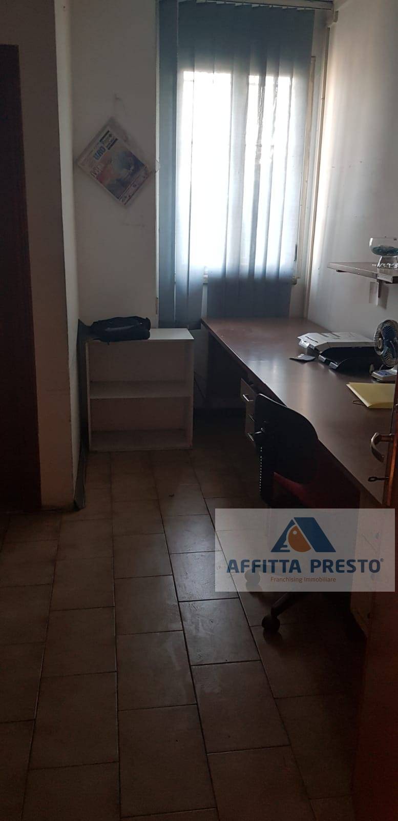 Fondo Artigianale in affitto a Empoli, Marcignana