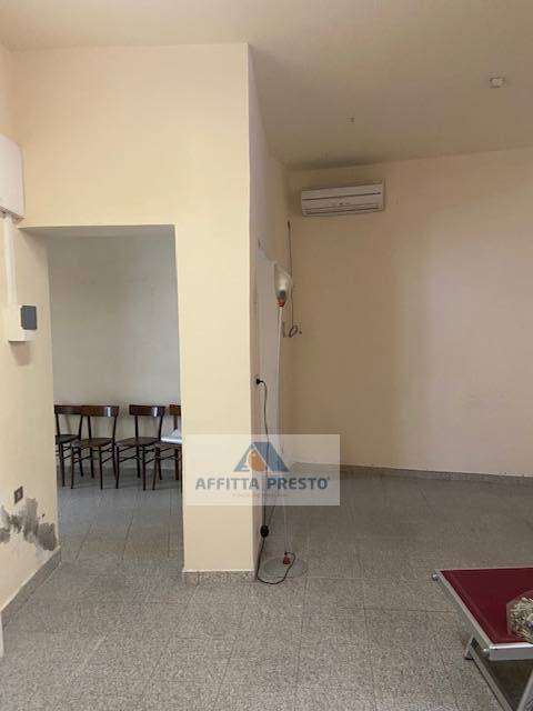 Fondo Commerciale in affitto a Cerreto Guidi