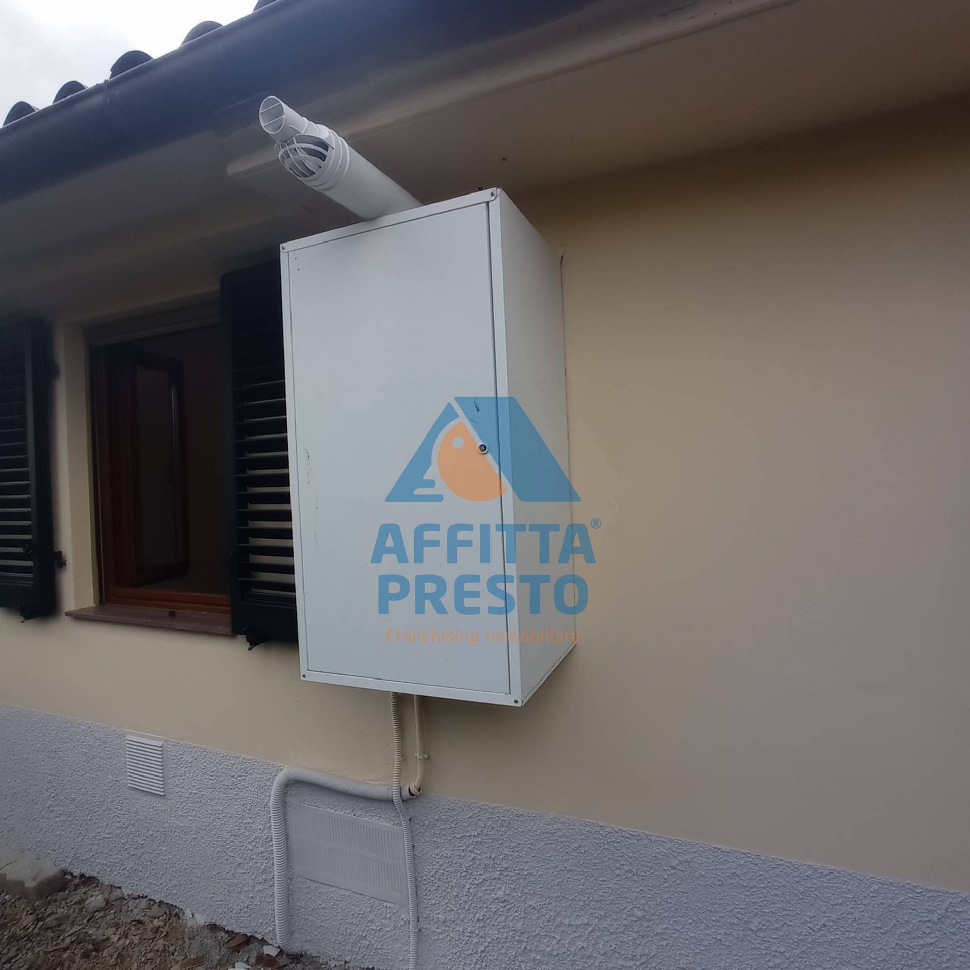 Magazzino in vendita a Empoli, Corniola