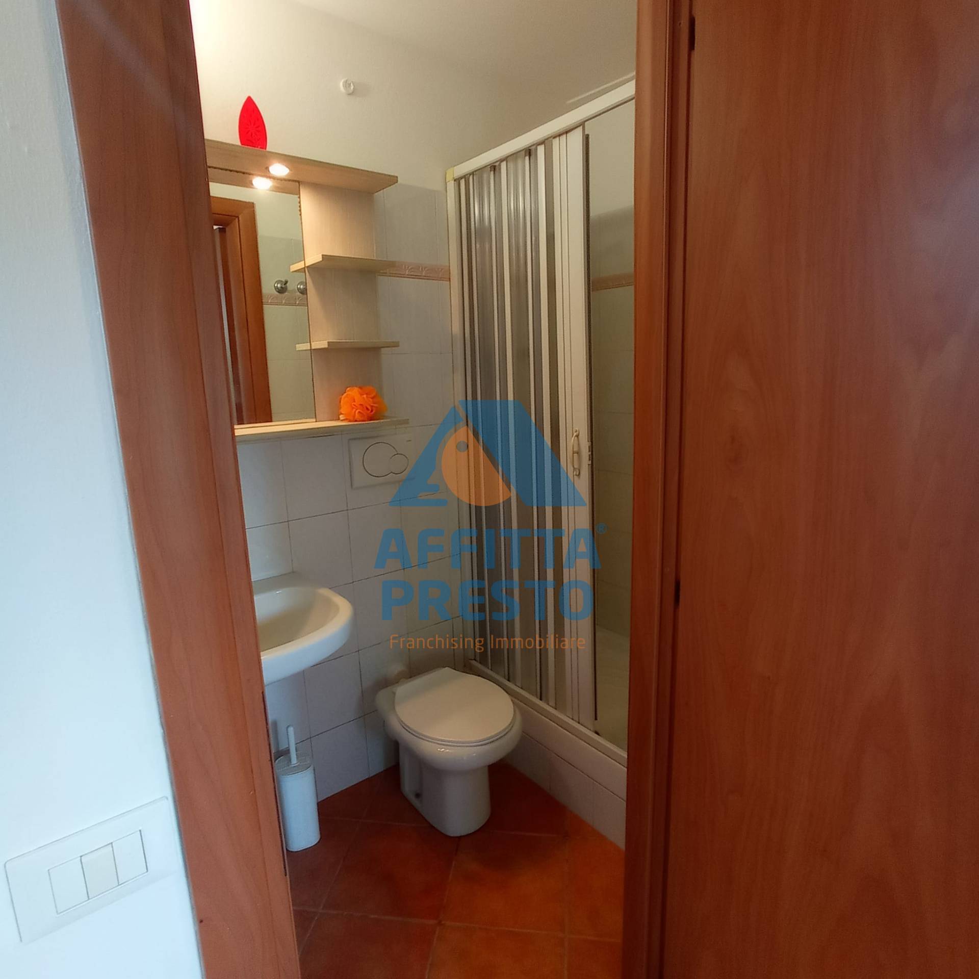 Magazzino in vendita a Empoli, Corniola