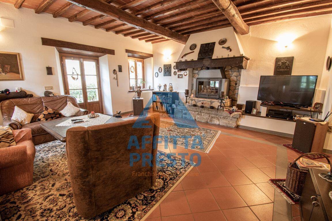 Casa indipendente in vendita a Montevarchi