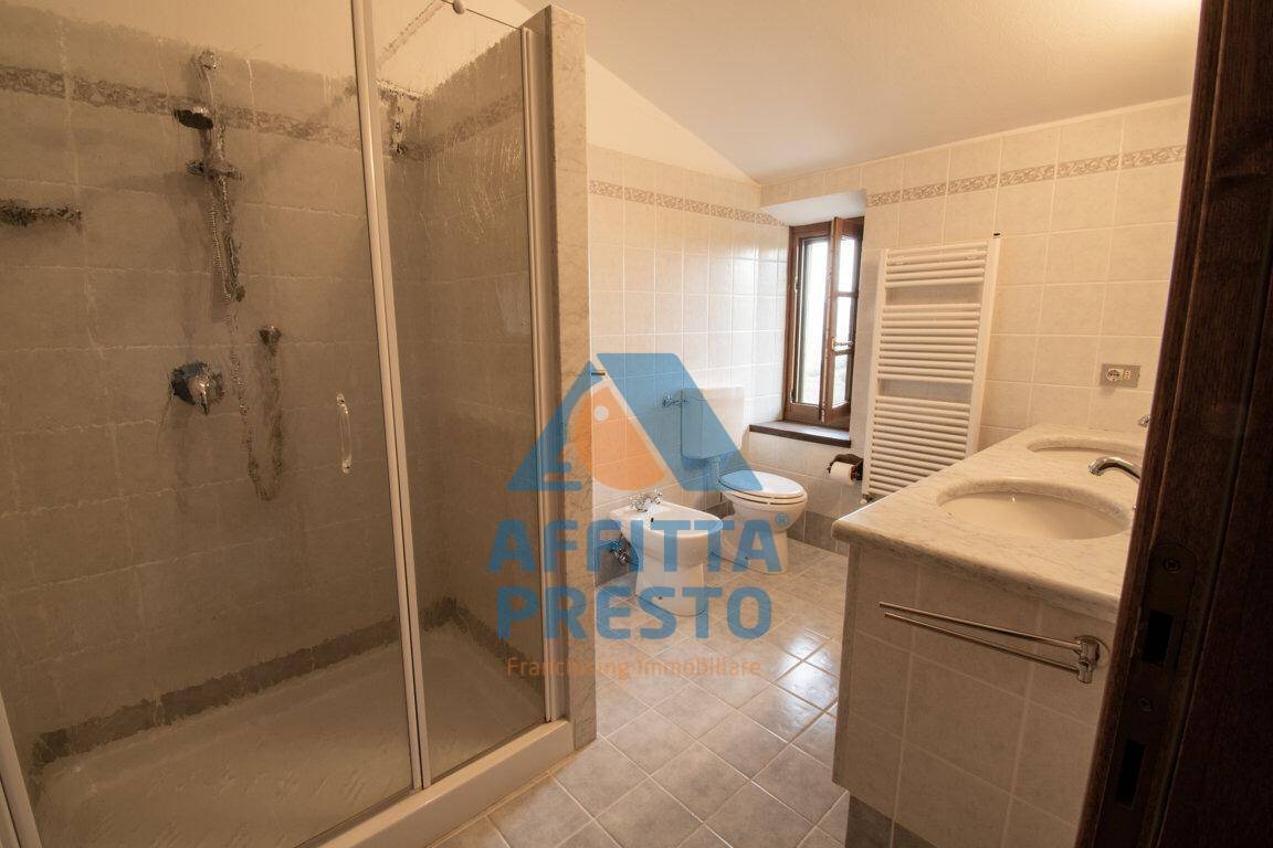 Casa indipendente in vendita a Montevarchi