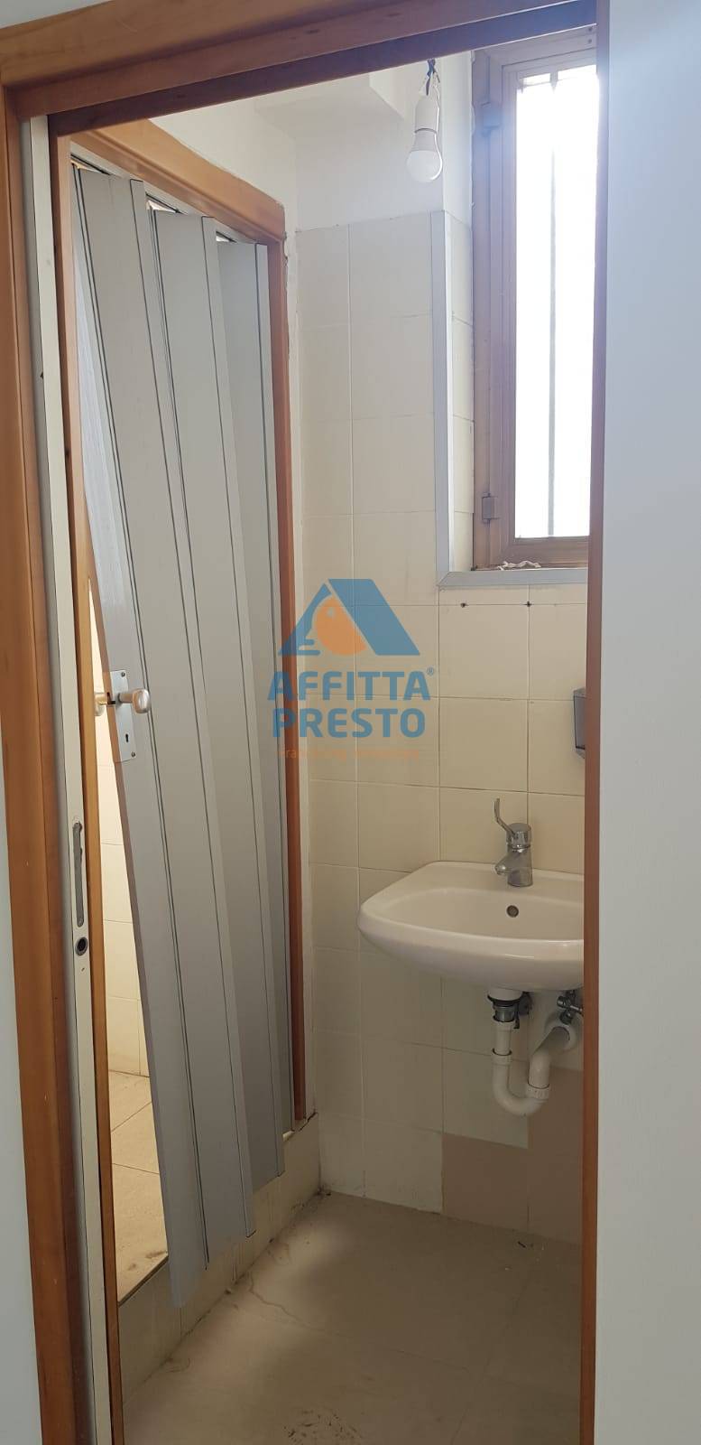 Fondo Commerciale in affitto a Vinci, Sovigliana - Spicchio