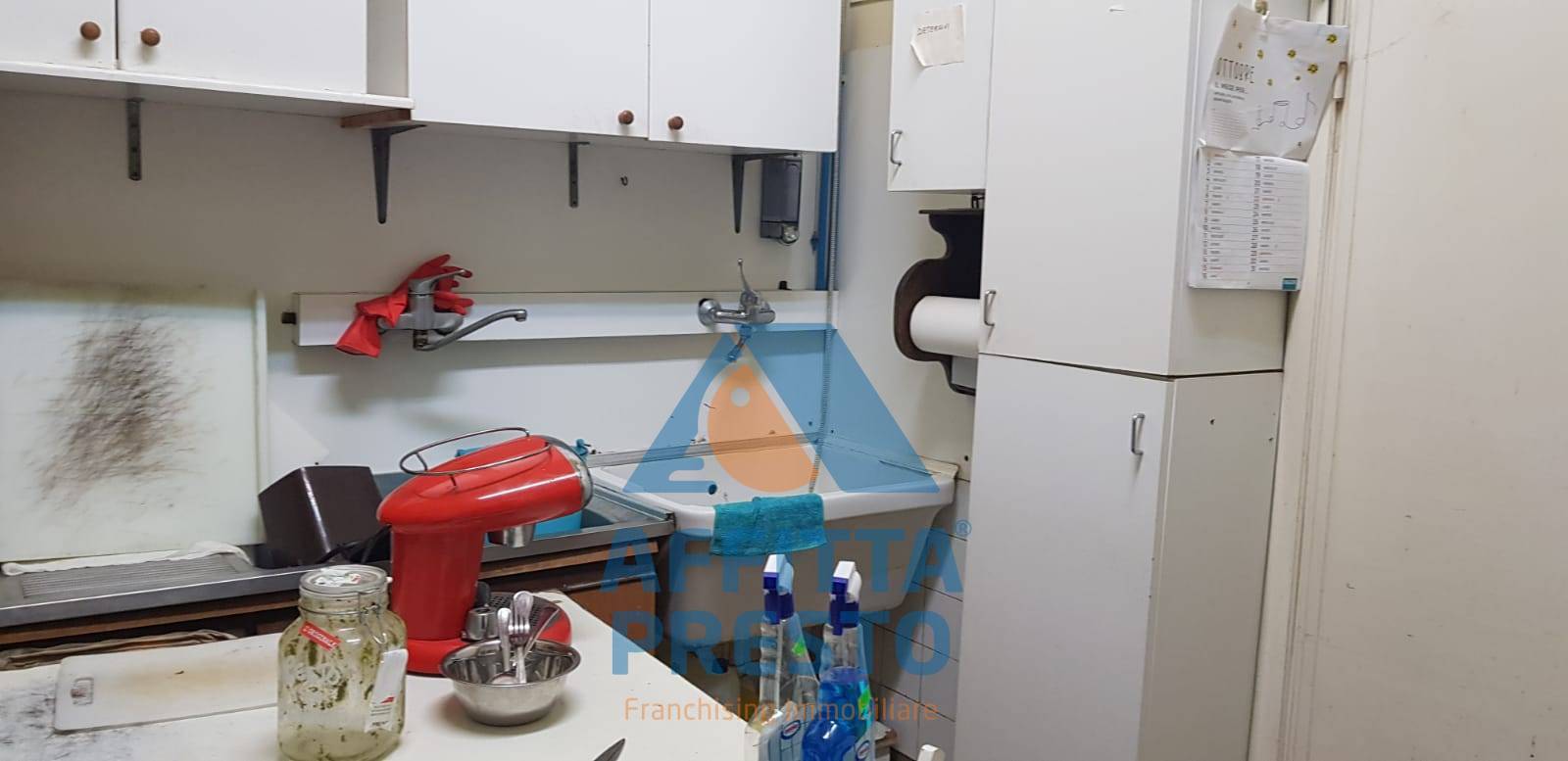 Fondo Commerciale in affitto a Capraia e Limite, Limite sull'Arno