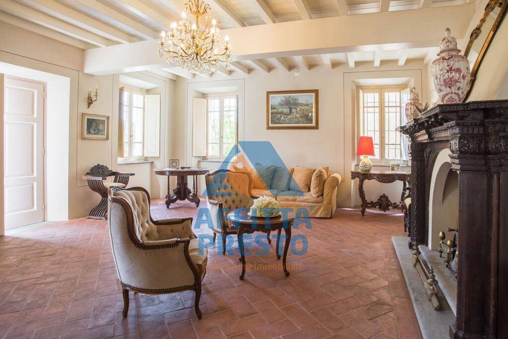 Villa in affitto a Camaiore