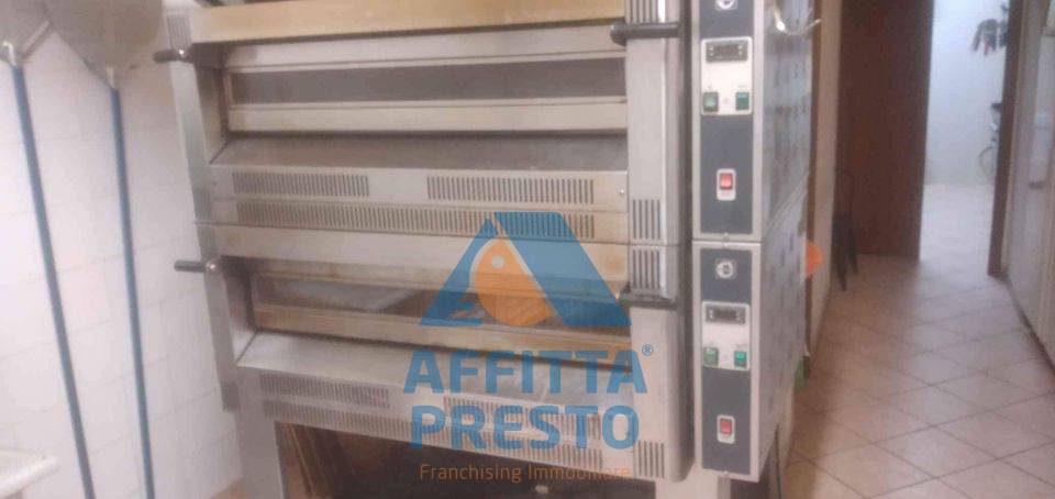 Attivit/licenza in vendita a Montopoli in Val d'Arno, Capanne