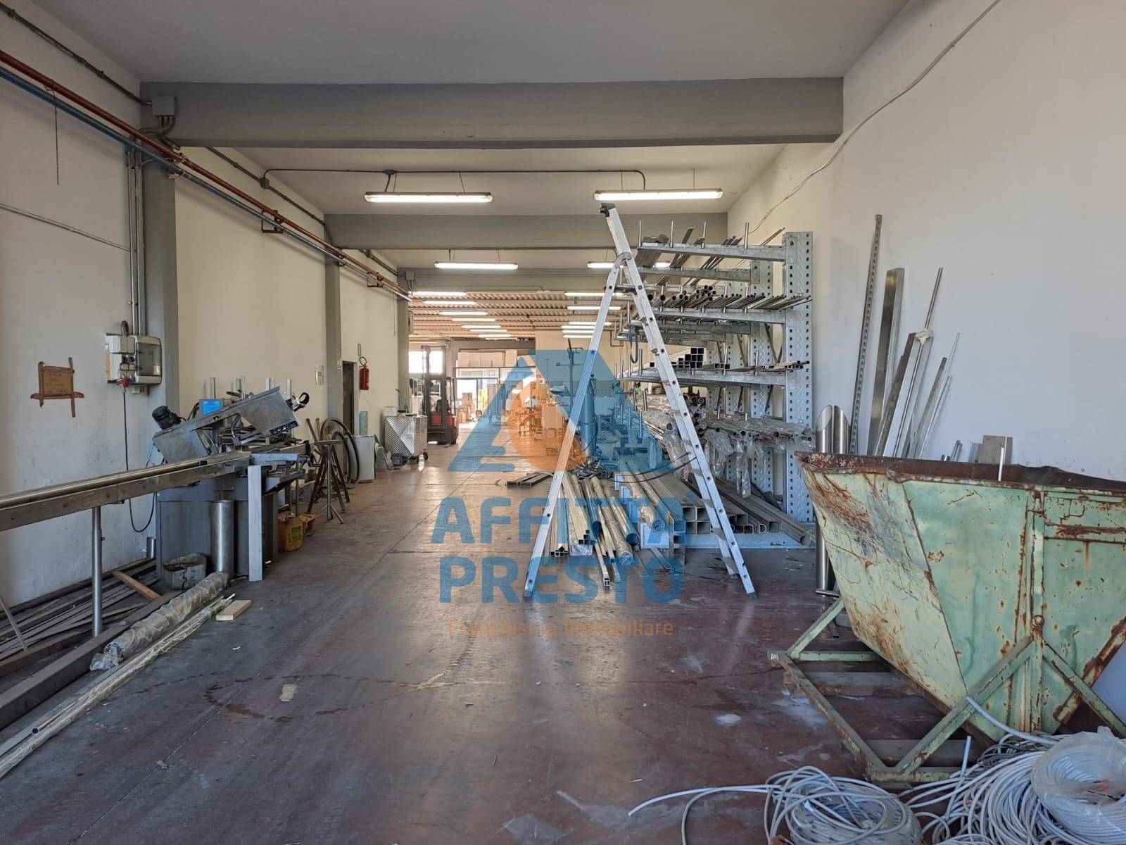 Fondo Artigianale in affitto a Empoli